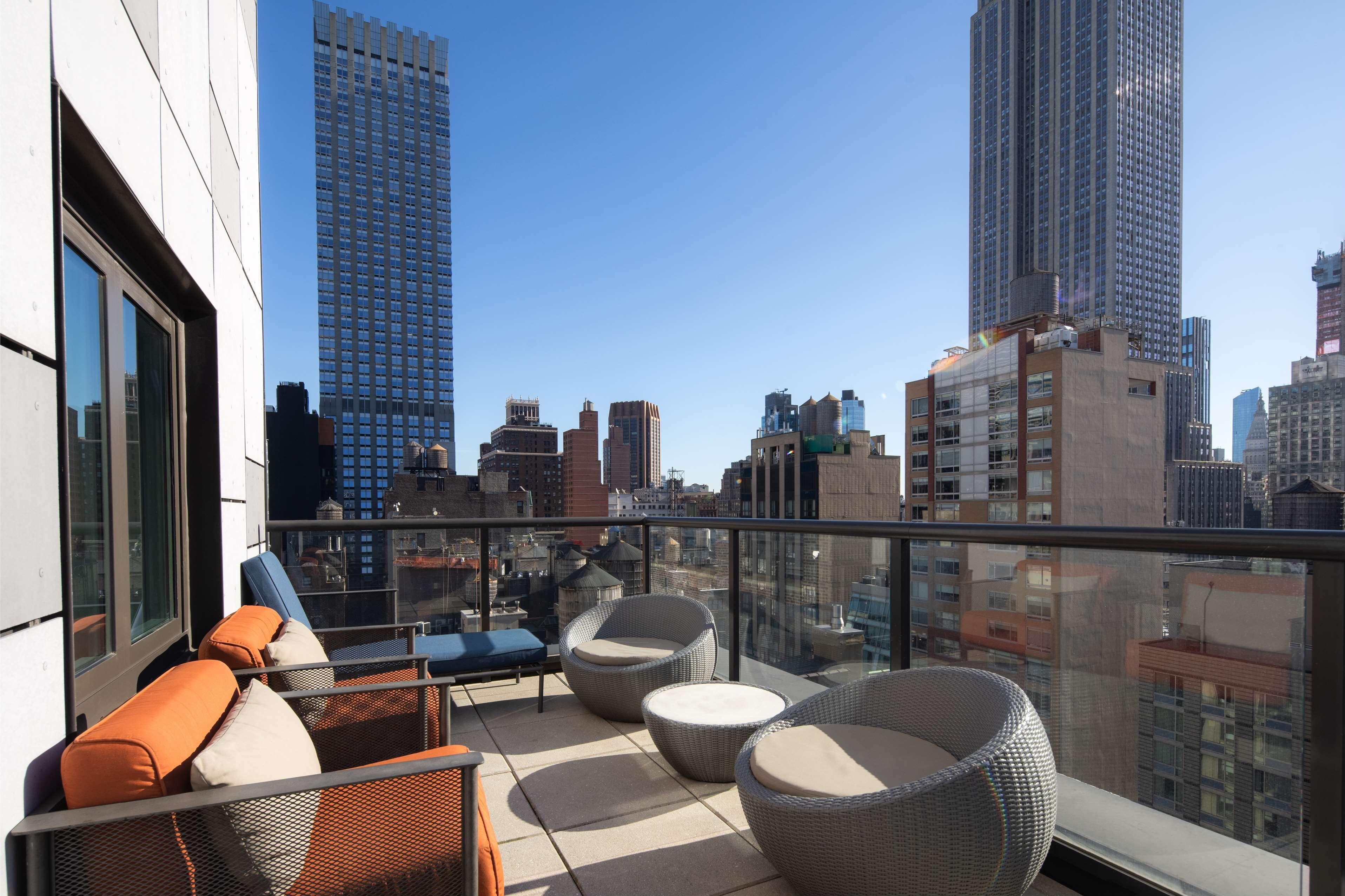 Hotel Newly Renovated Embassy By Hilton Manhattan Times Square New York