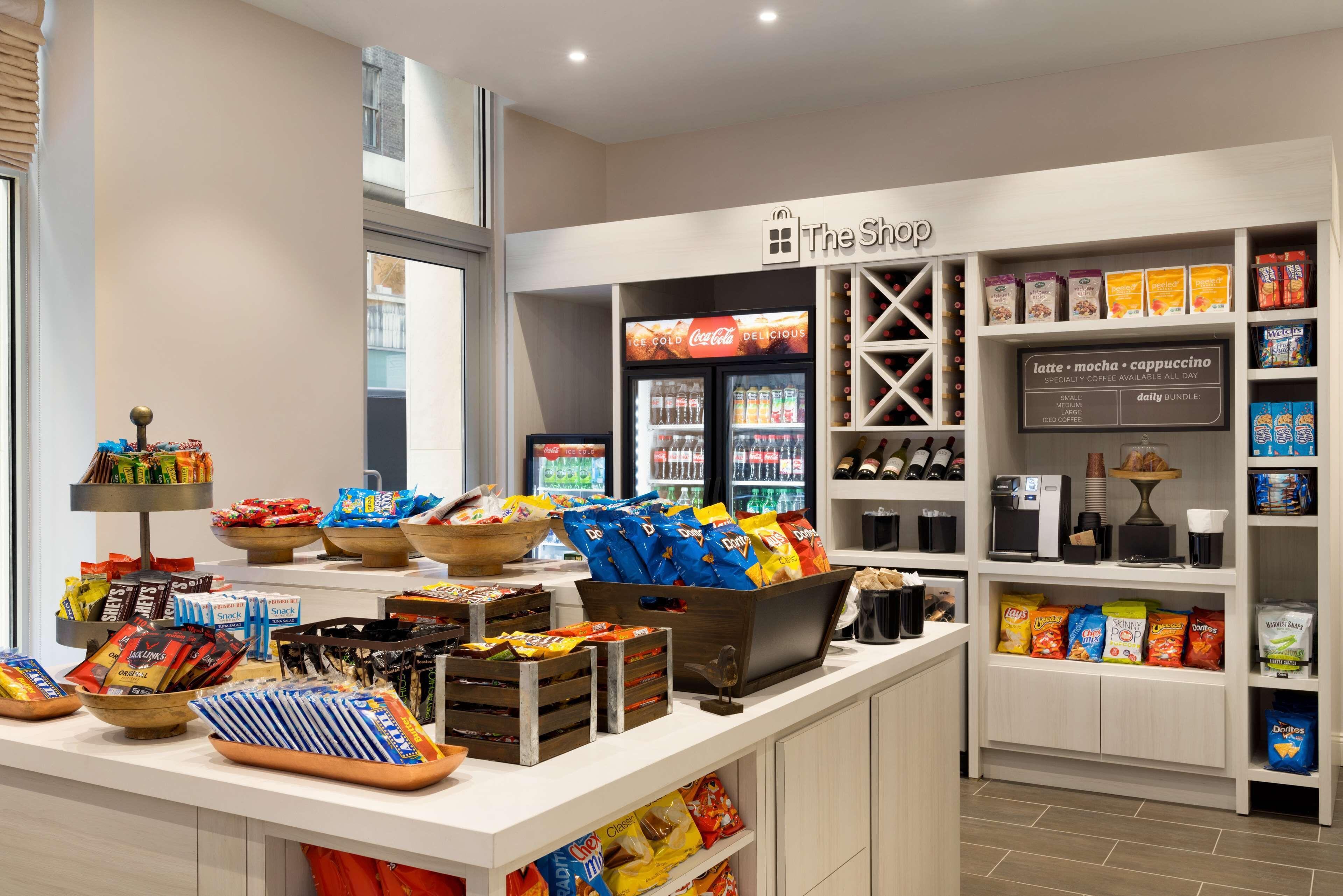 Hilton Garden Times Square South Hotel 3*