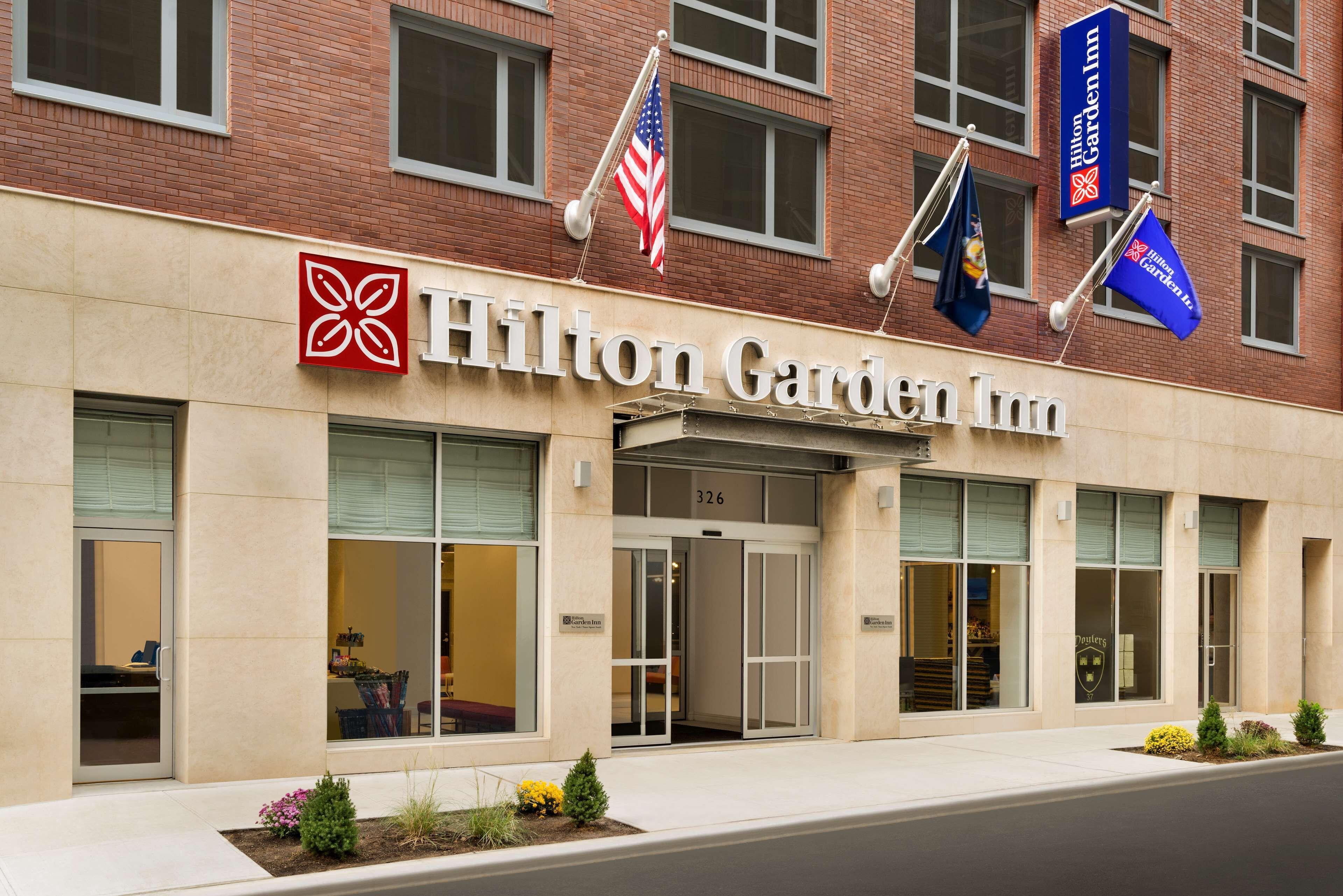 Hilton Garden Times Square South 3*