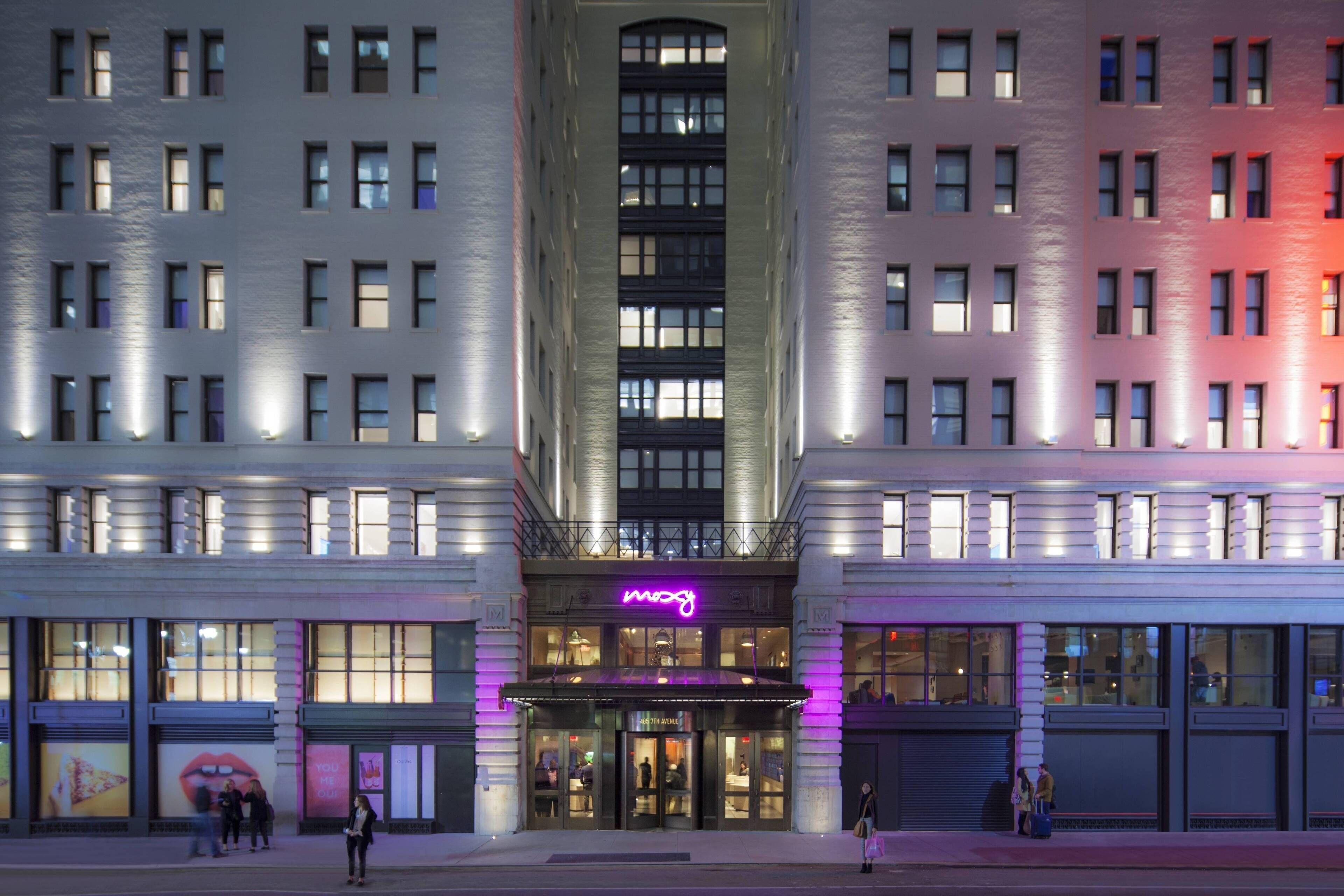 Moxy Nyc Times Square 3*