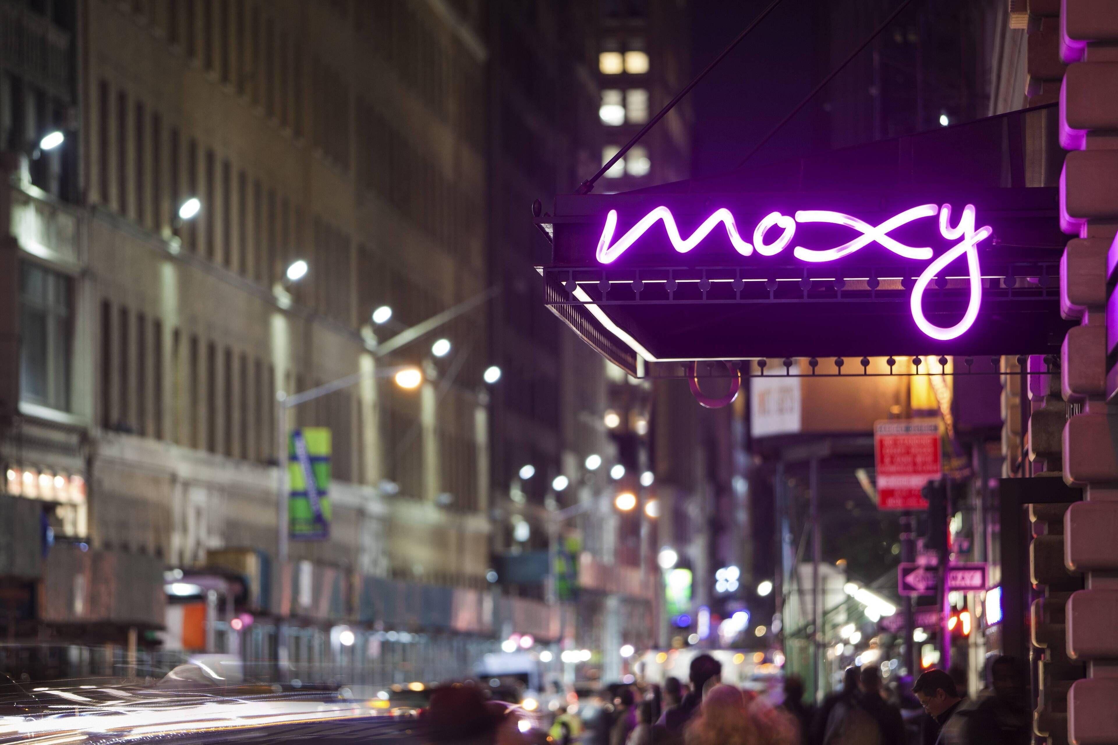 Moxy Nyc Times Square Hotel New York