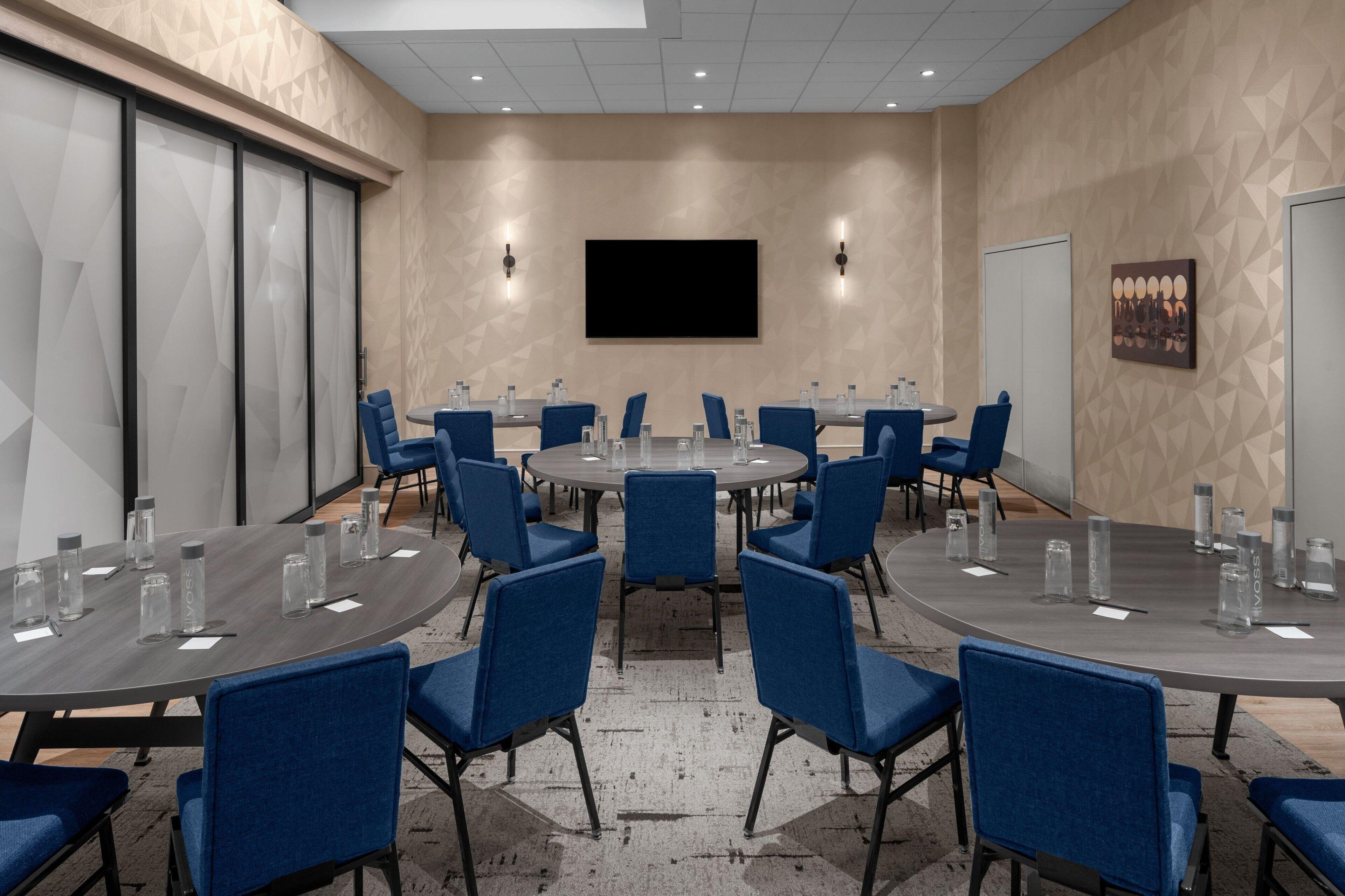 Courtyard By Marriott World Trade Center Area 3*