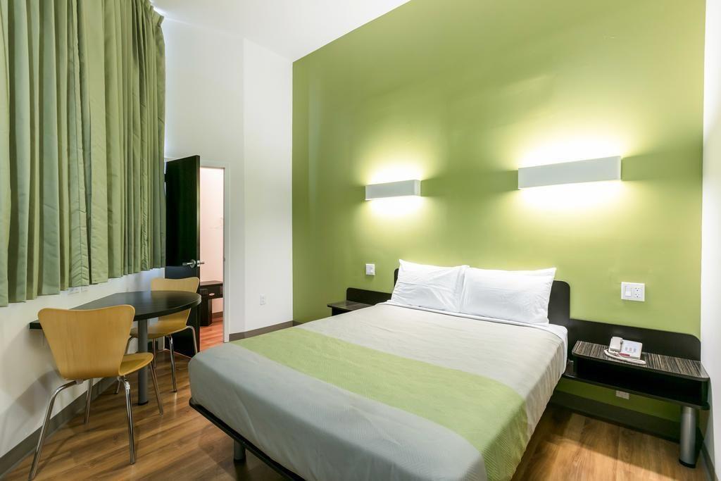 Hotel Feather Factory