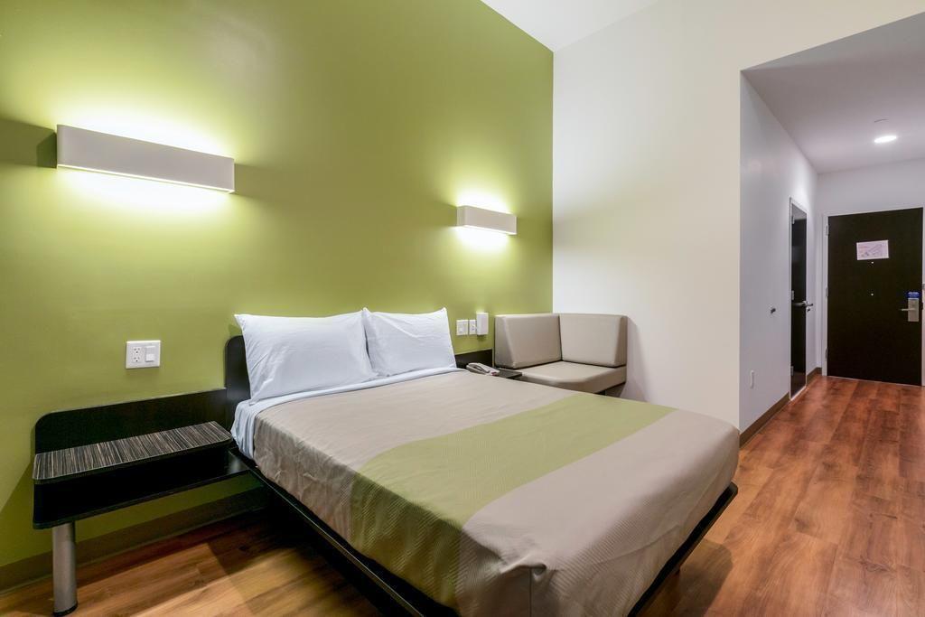 Feather Factory Hotel 3*