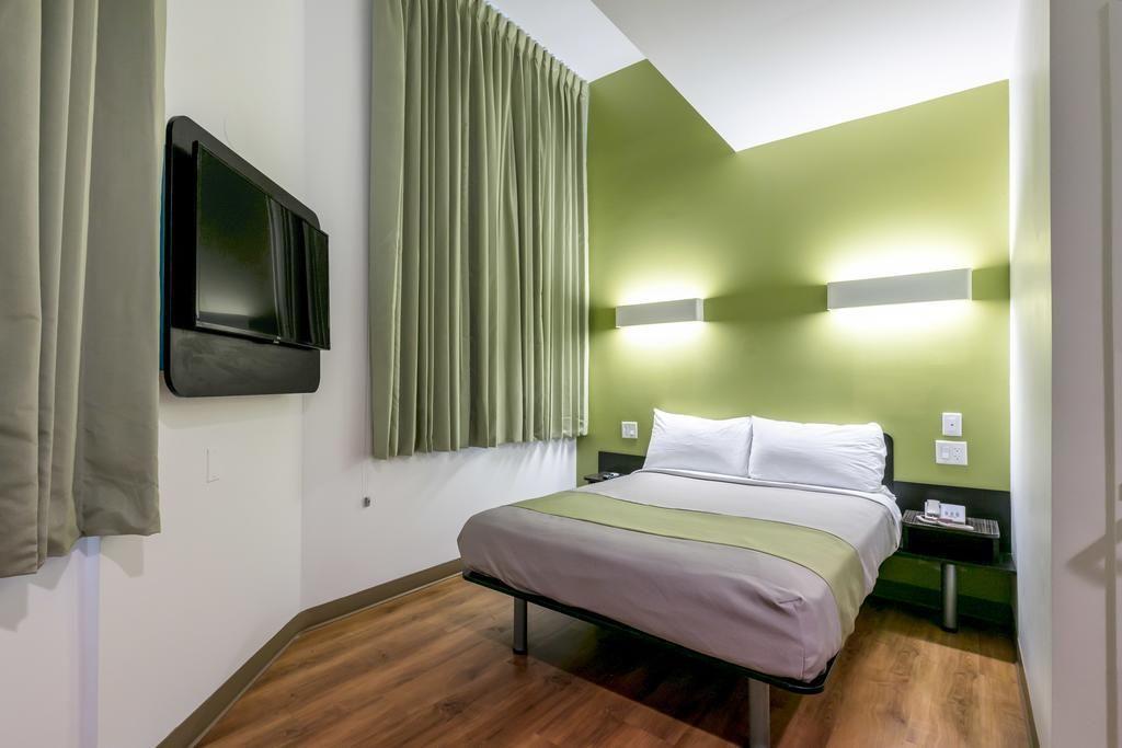 Hotel Feather Factory