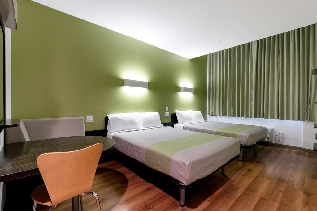 Feather Factory Hotel 3*