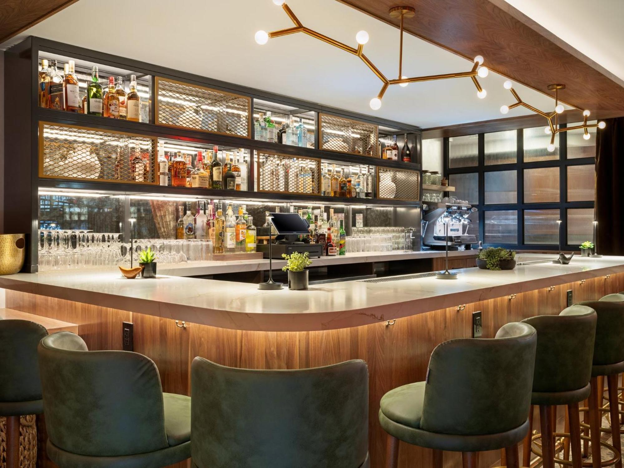 Voco Astoria By Ihg