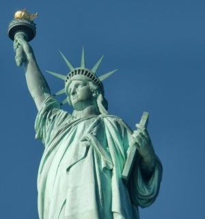 3 Bedrooms Huge Apt In Lic, Very Close To Manhattan Apartment