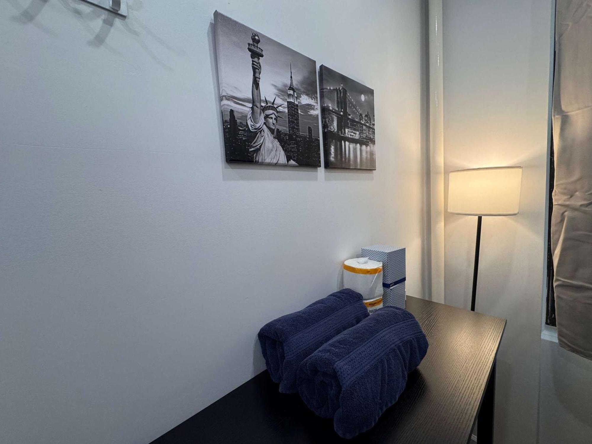 With Kitchen In Chelsea - Shared Bathroom - 3rd Floor Walk-up * New York