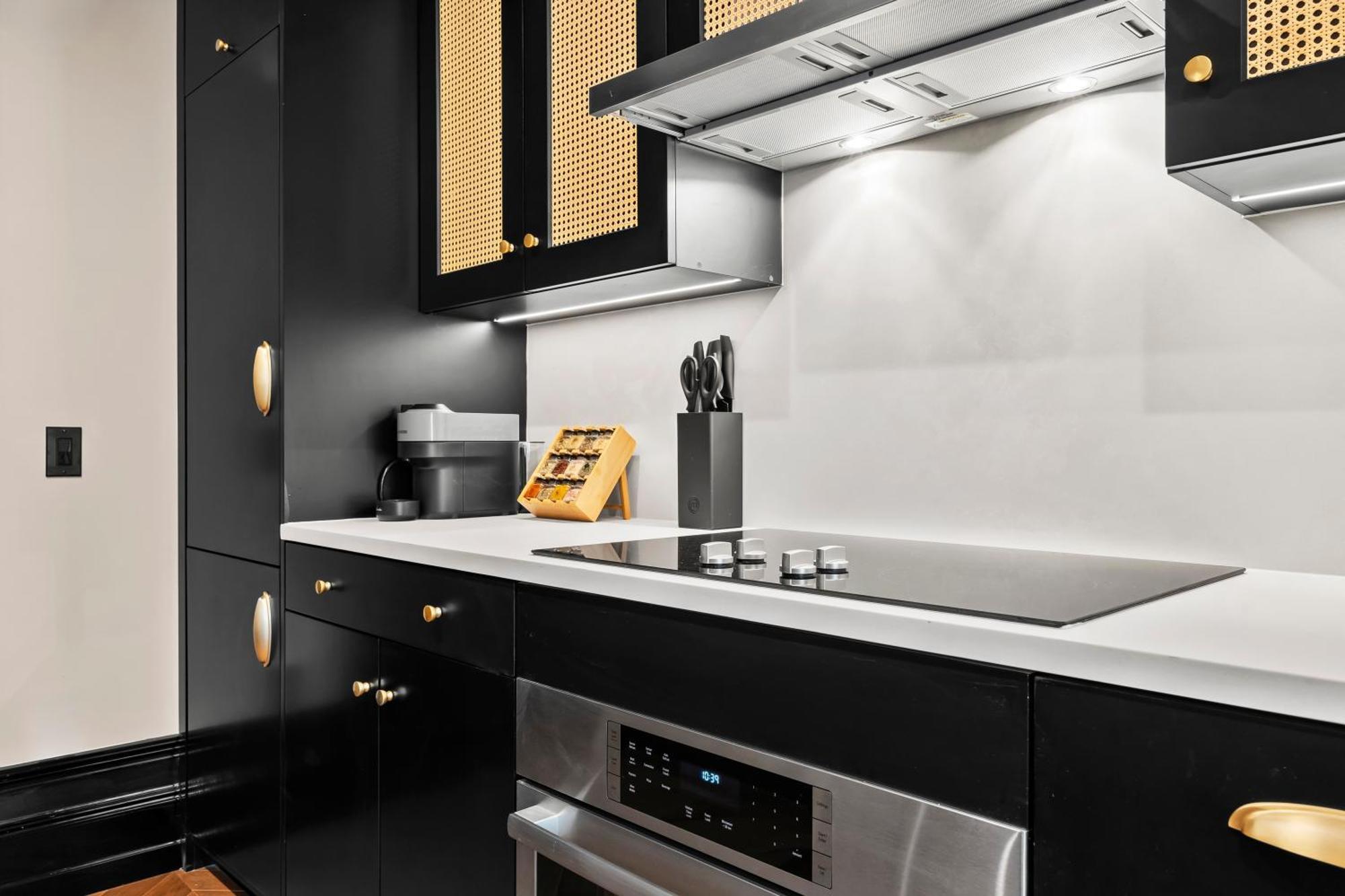 Freeman 601 By Rove With Shared Amenities Apartment