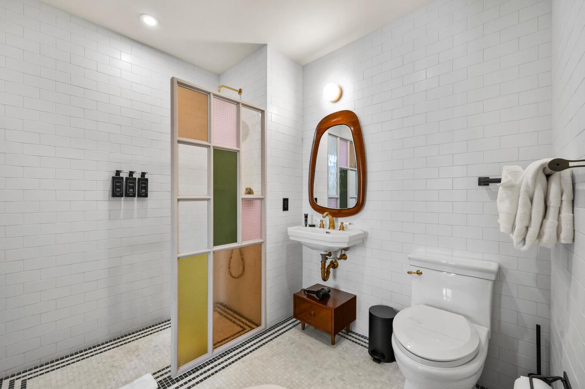 Freeman 601 By Rove With Shared Amenities * New York