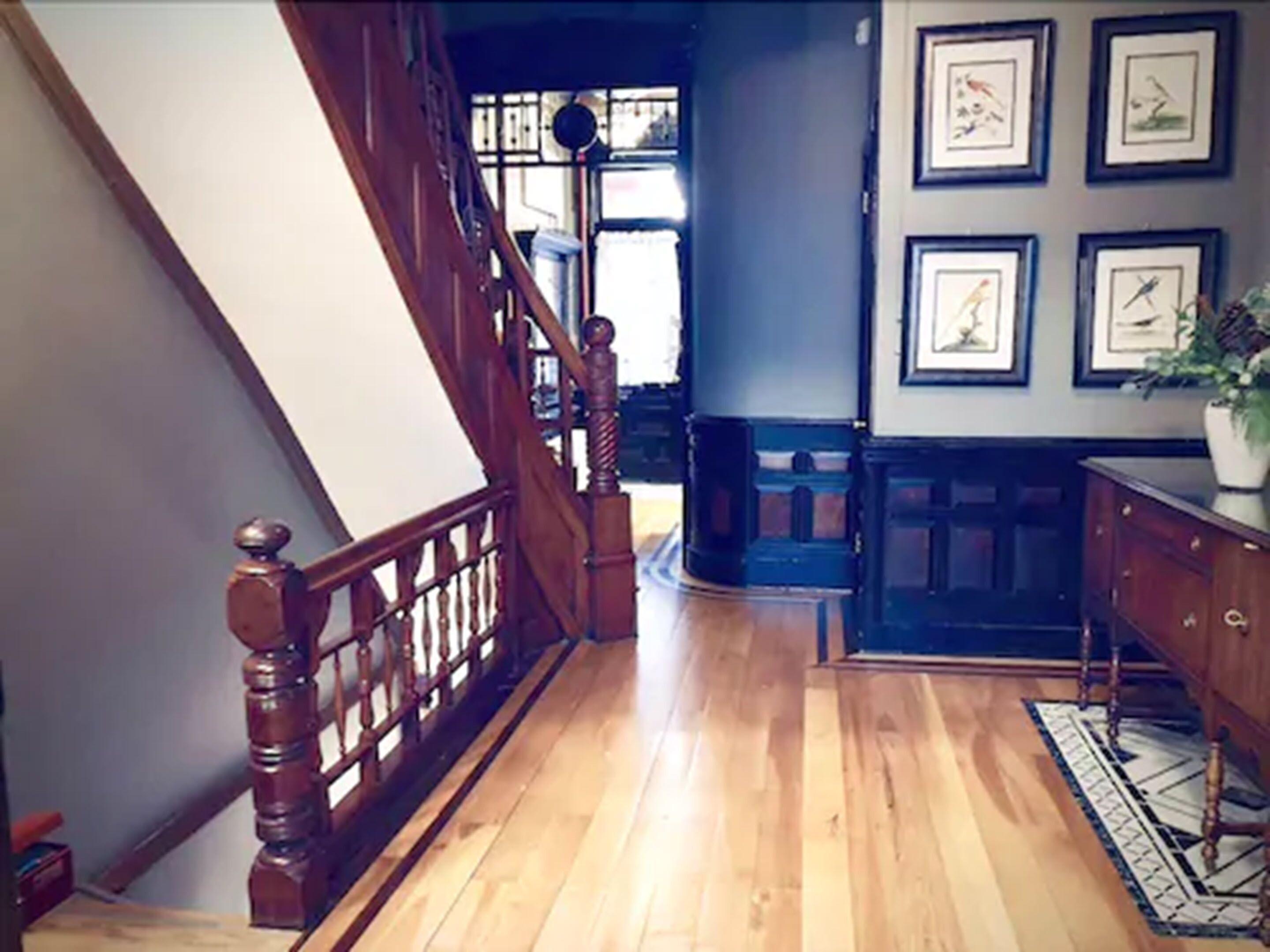 Northern Lights Mansion Bed & Breakfast 4*