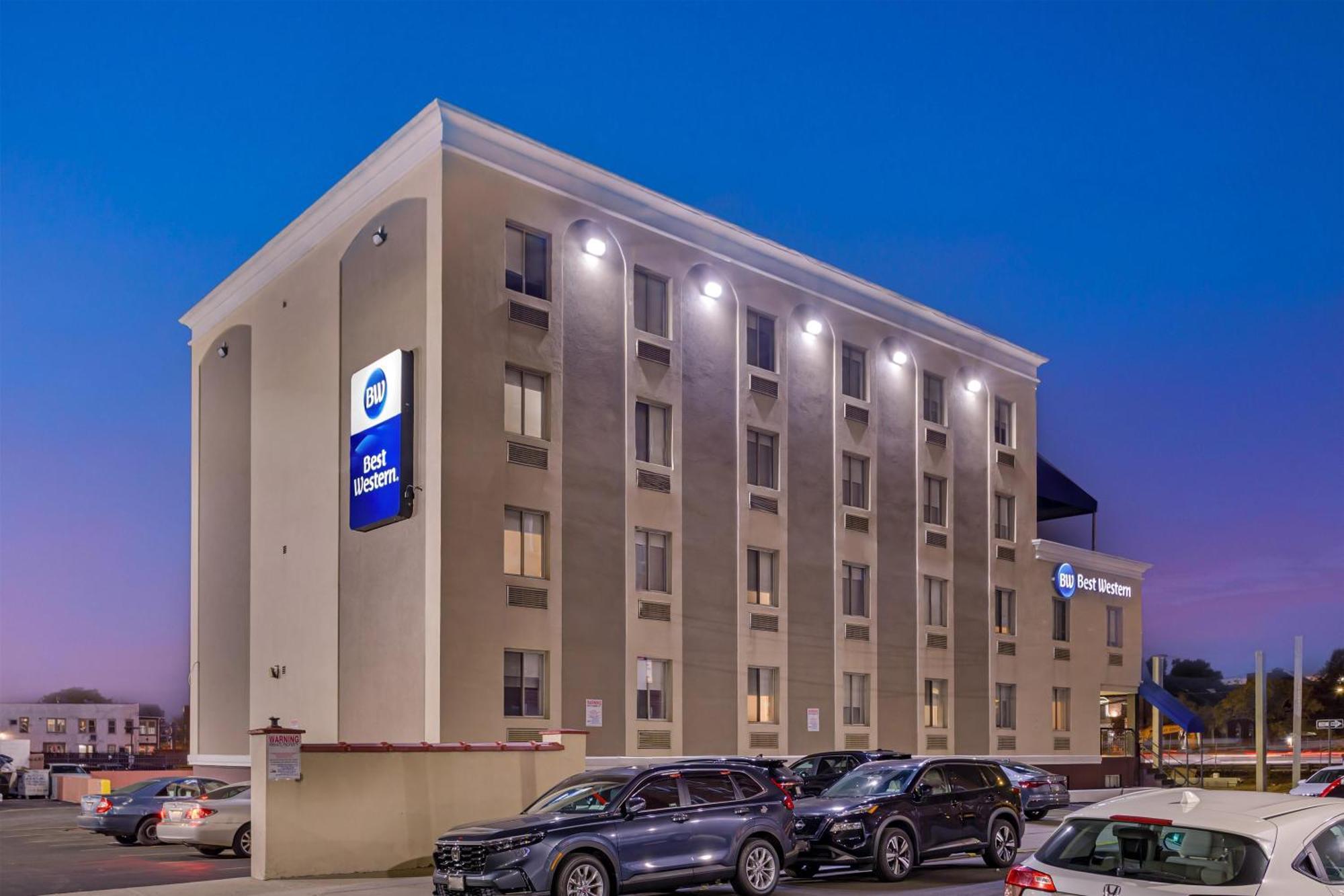 Western Jamaica Hotel 3*