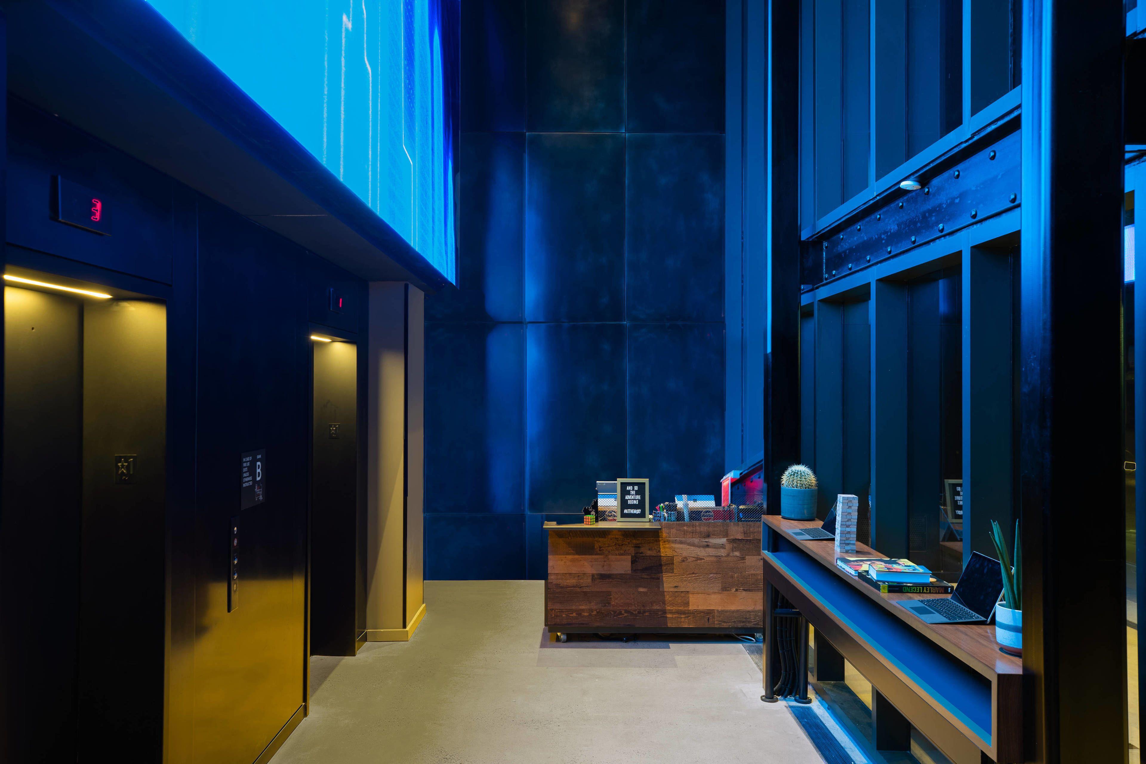 Moxy Nyc Downtown Hotel 3*