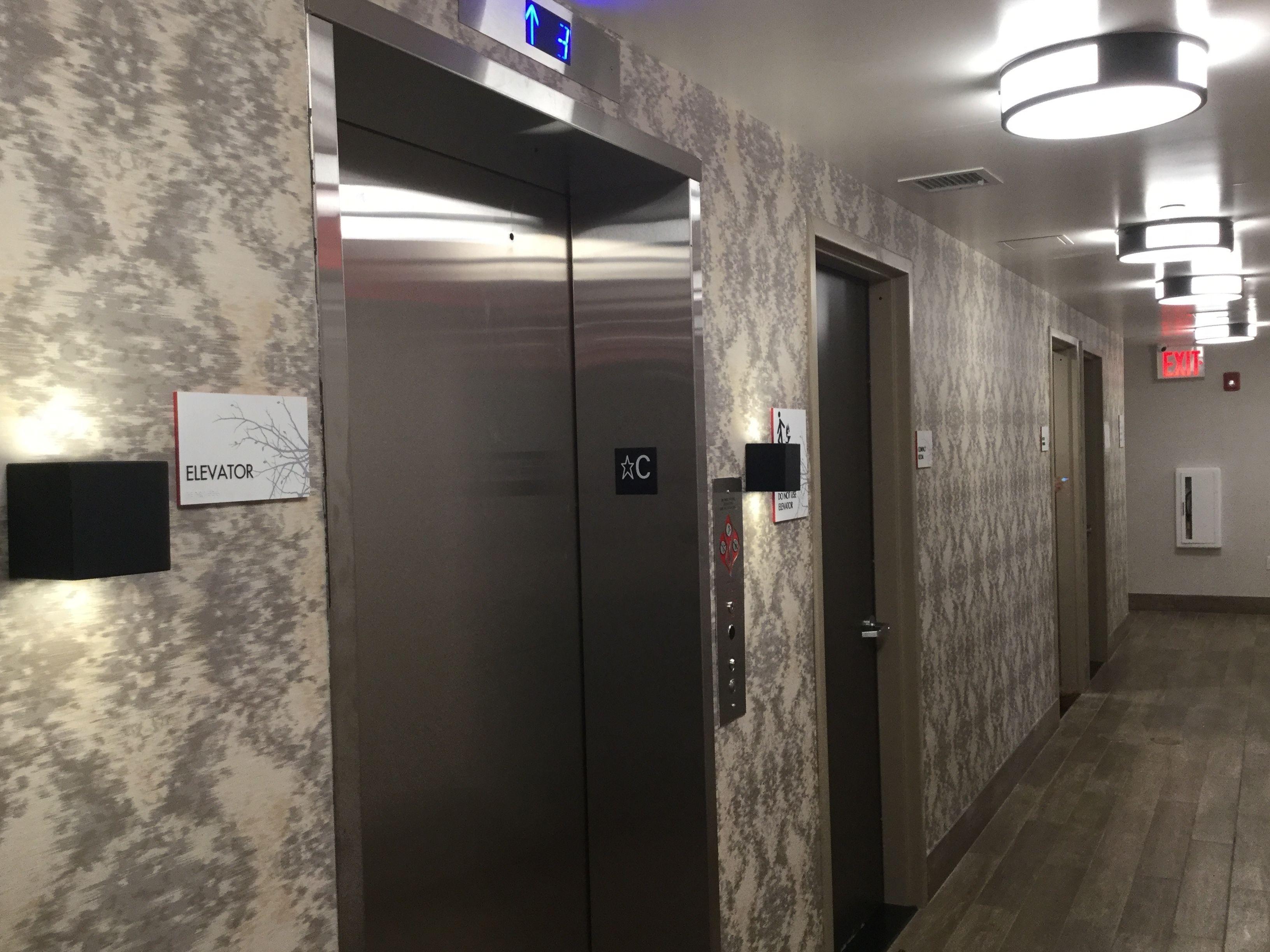 Ramada By Wyndham Bronx Terminal Hotel