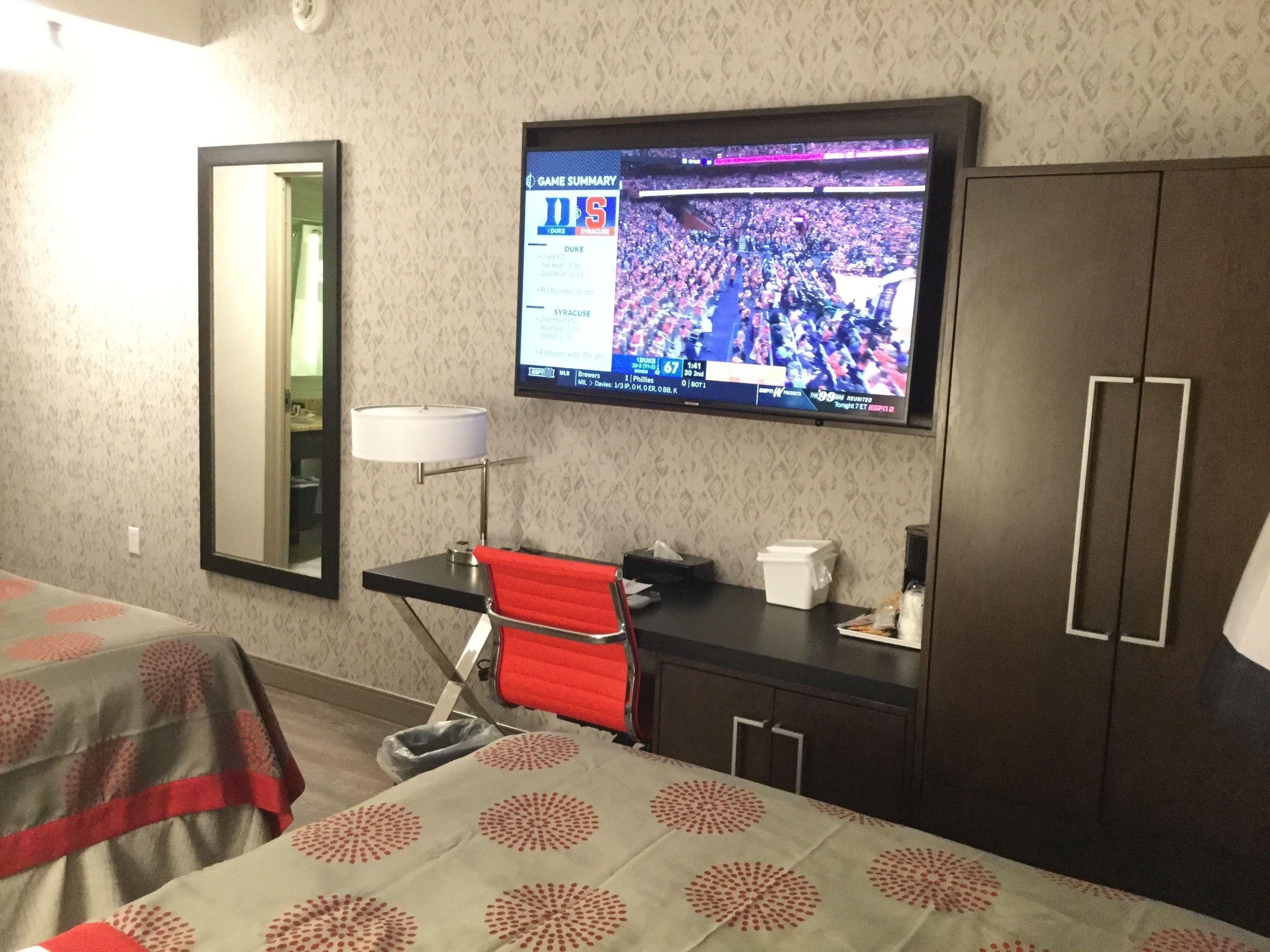 Ramada By Wyndham Bronx Terminal Hotel 3*