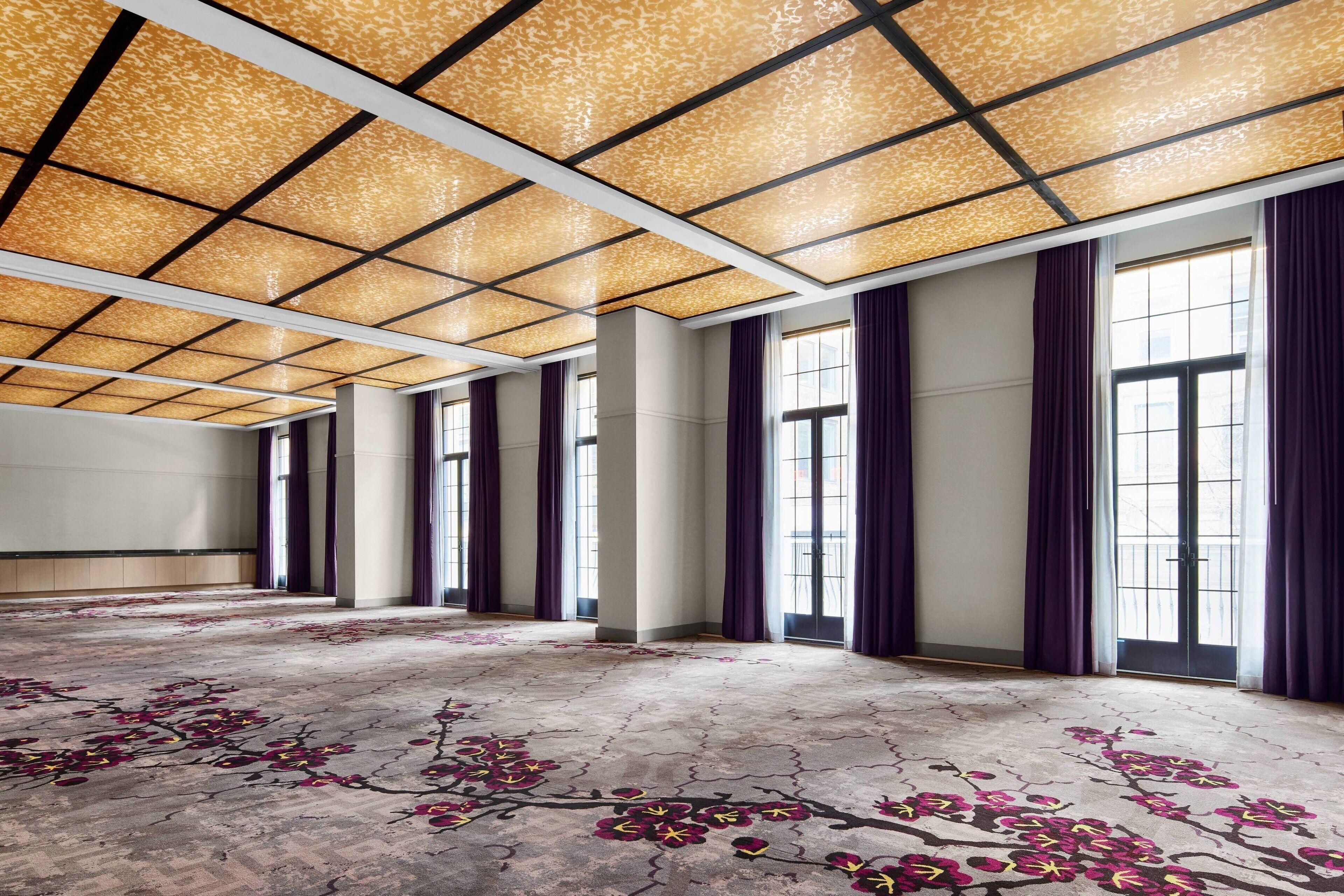 Renaissance Chelsea Hotel 4*