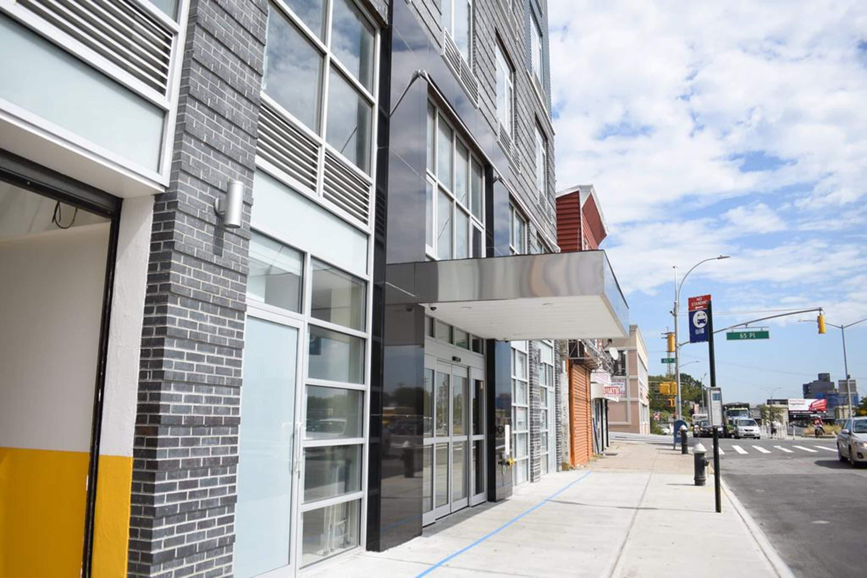 The Queens 2* New York