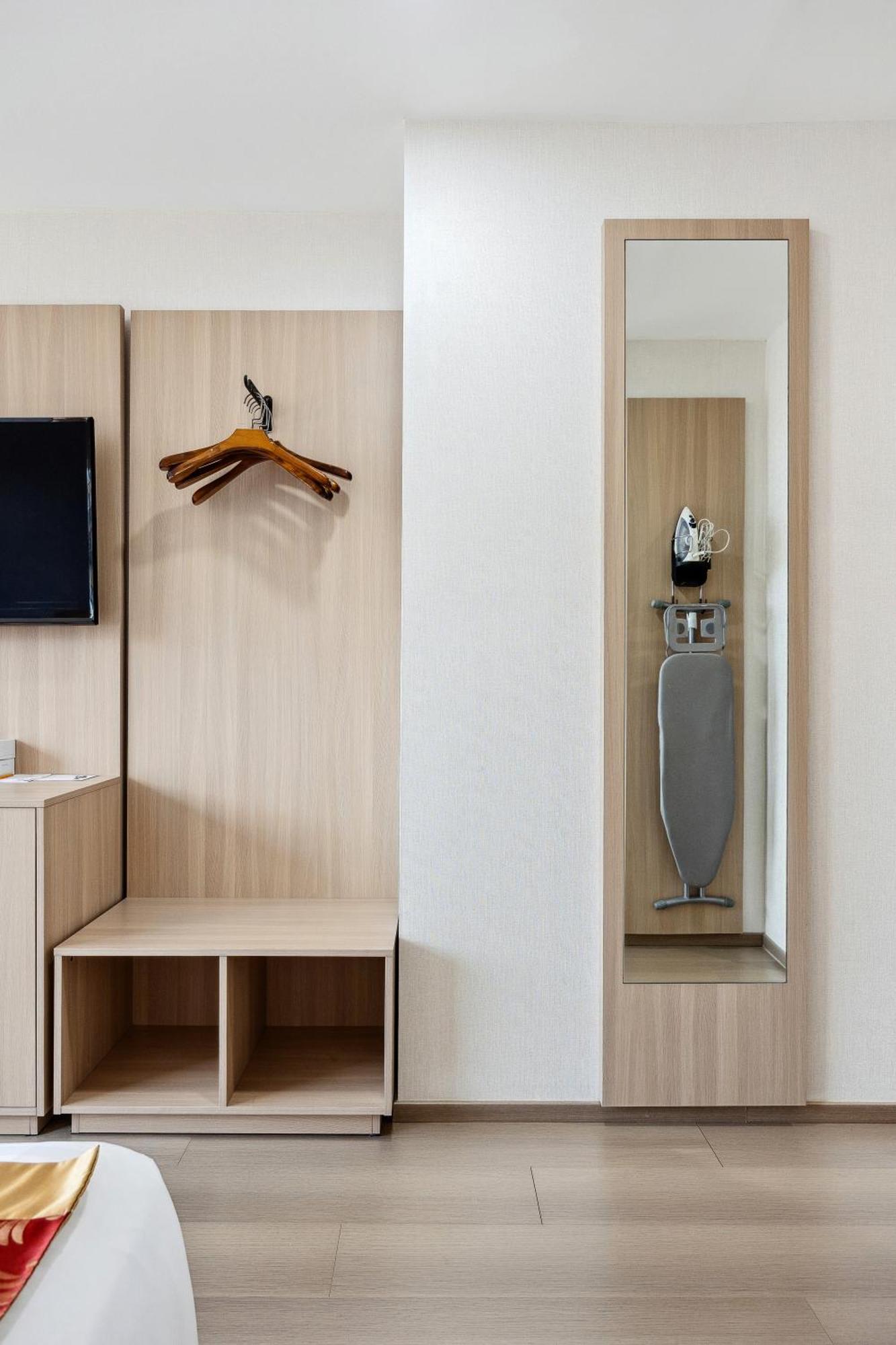 Hotel Ramada By Wyndham Flushing Queens