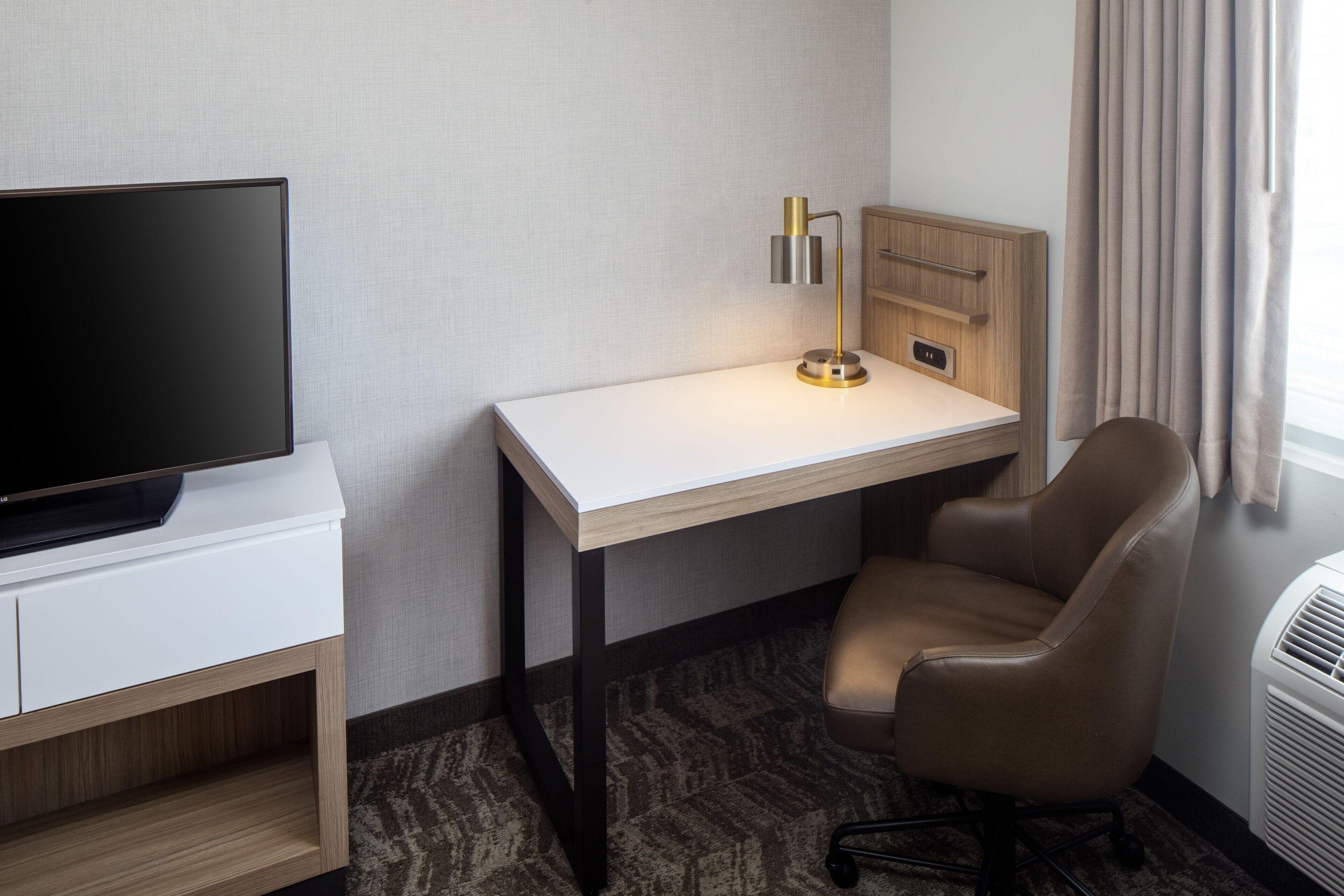 Hotel Springhill By Marriott Jfk Airport Jamaica 2*