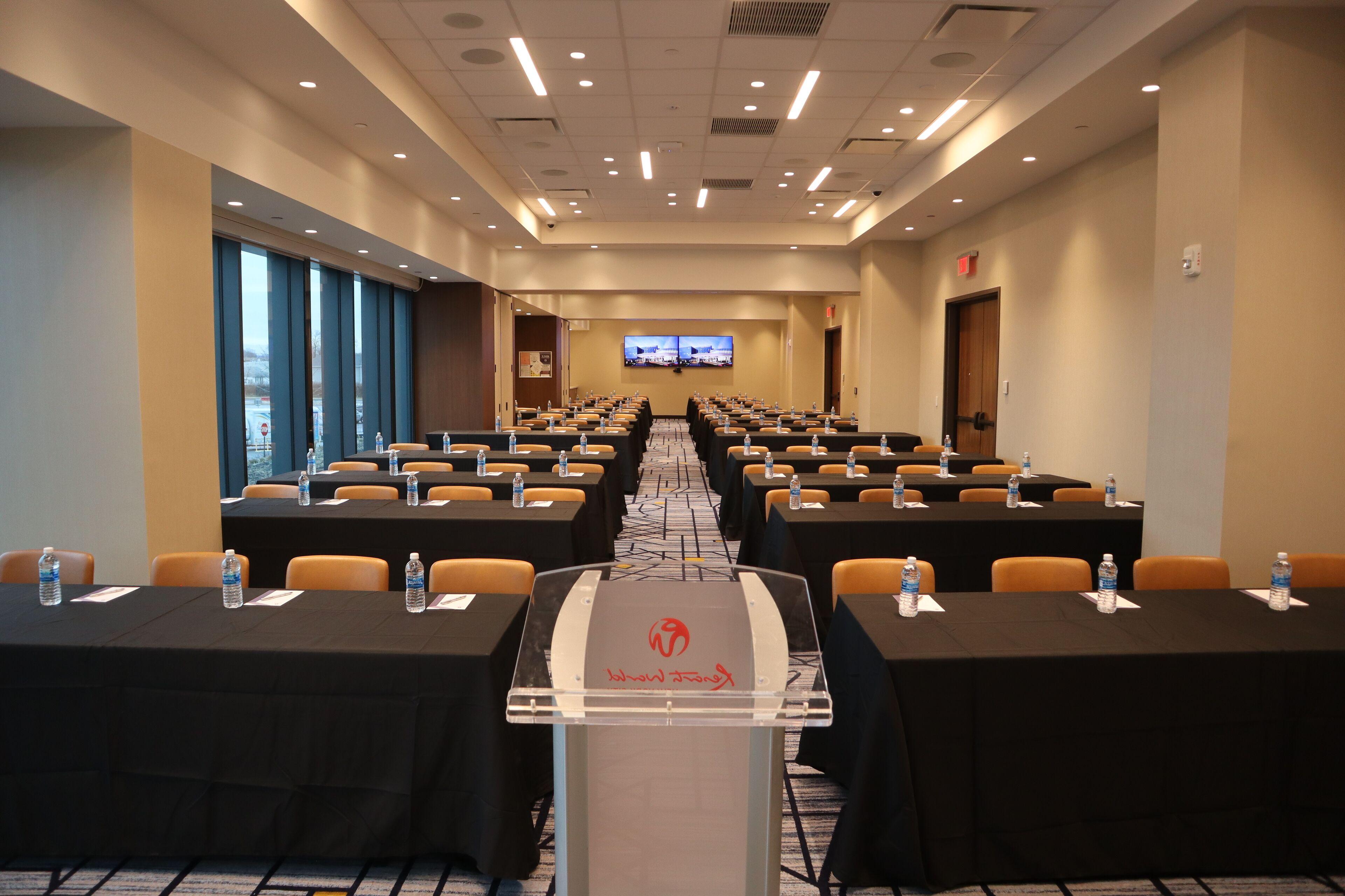 Hotel Hyatt Regency Jfk Airport At World 4*