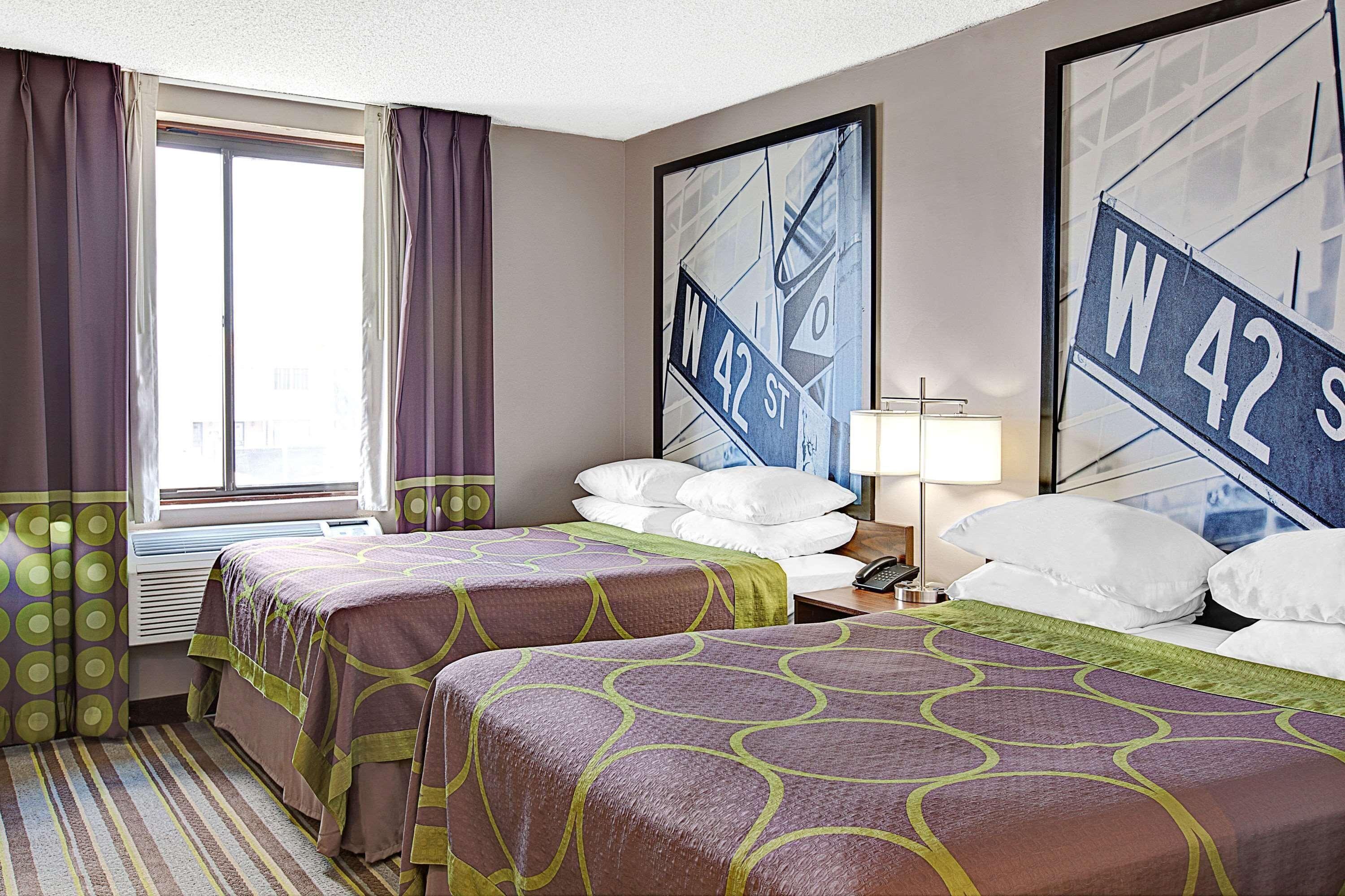 Super 8 By Wyndham Jamaica North Conduit Hotel