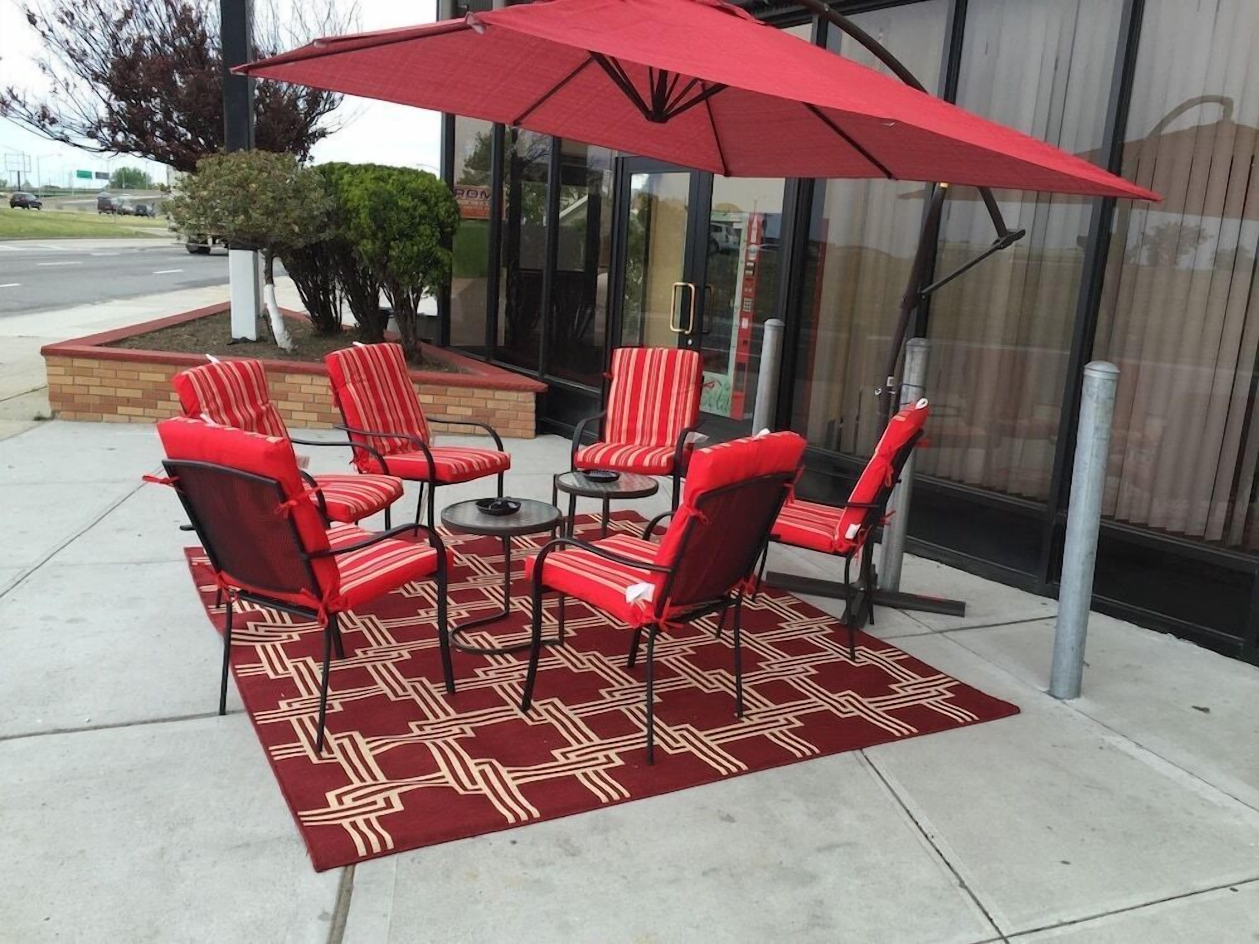 Super 8 By Wyndham Jamaica North Conduit Hotel