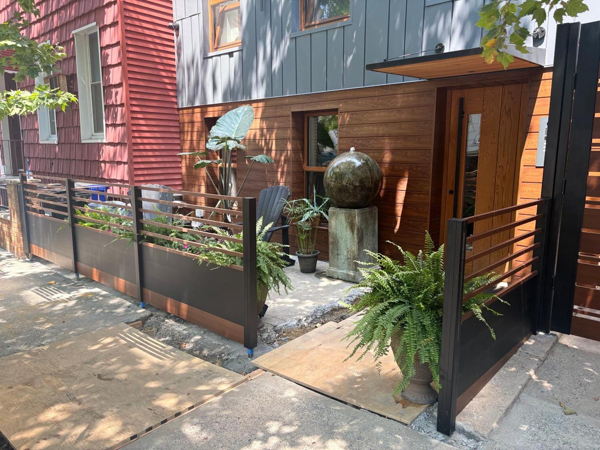 Cozy Garden In Williamsburg Nyc Townhouse