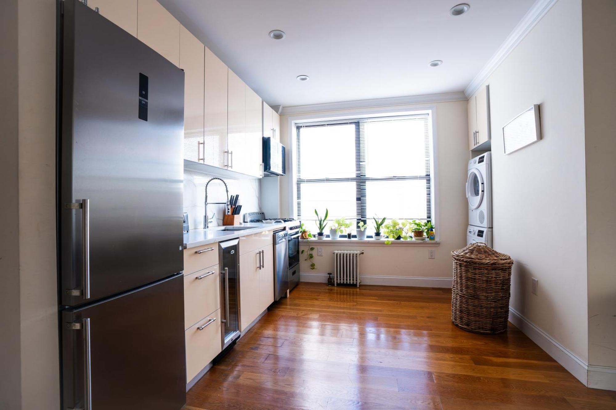 Modern By Park - 3 Br New York