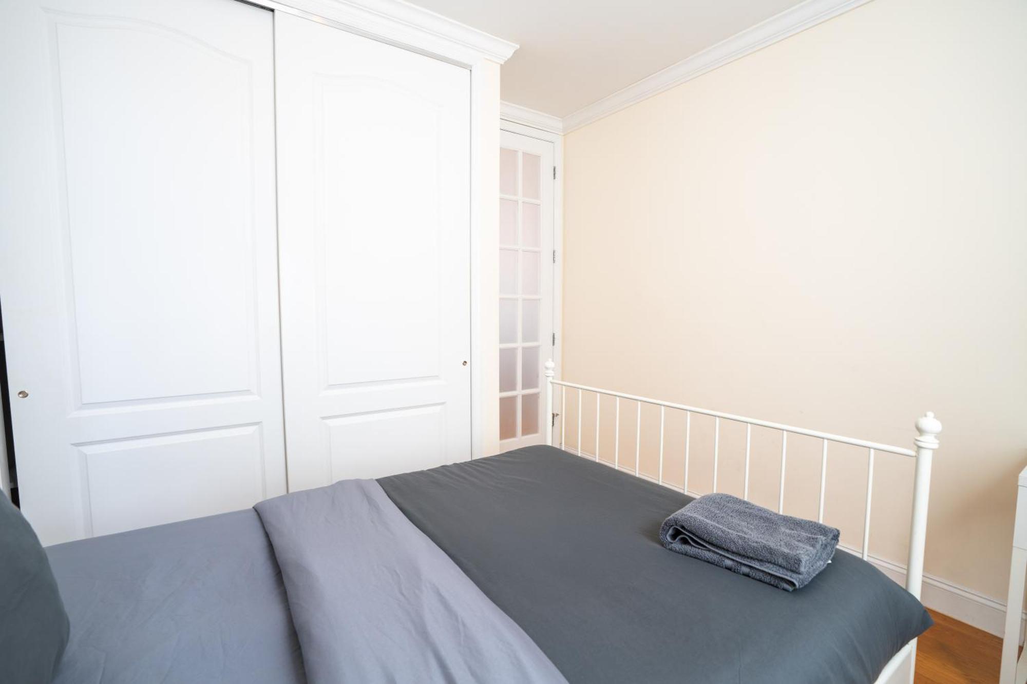 Modern By Park - 3 Br New York