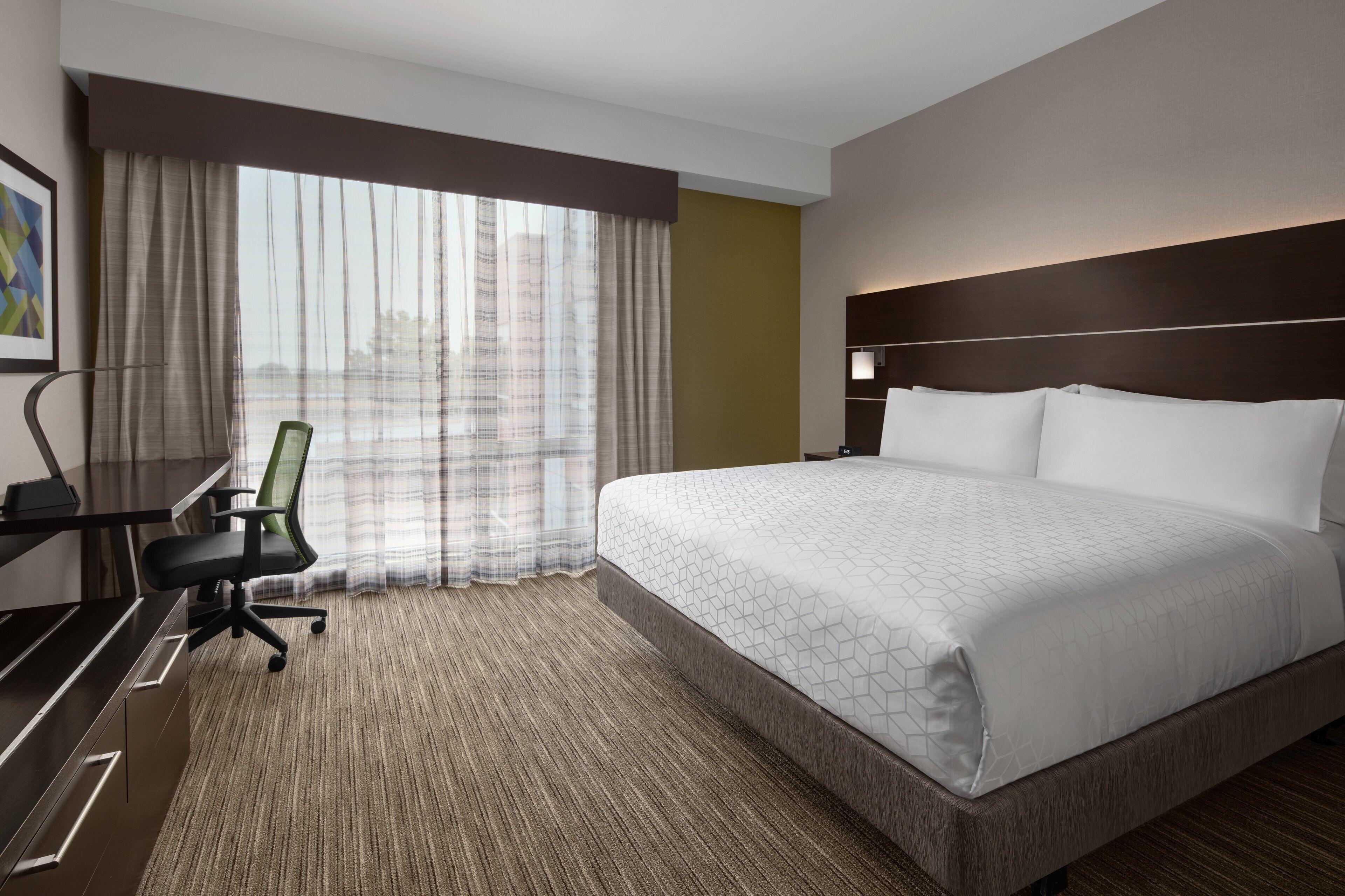 Hotel Express & Woodside Laguardia Airport New York