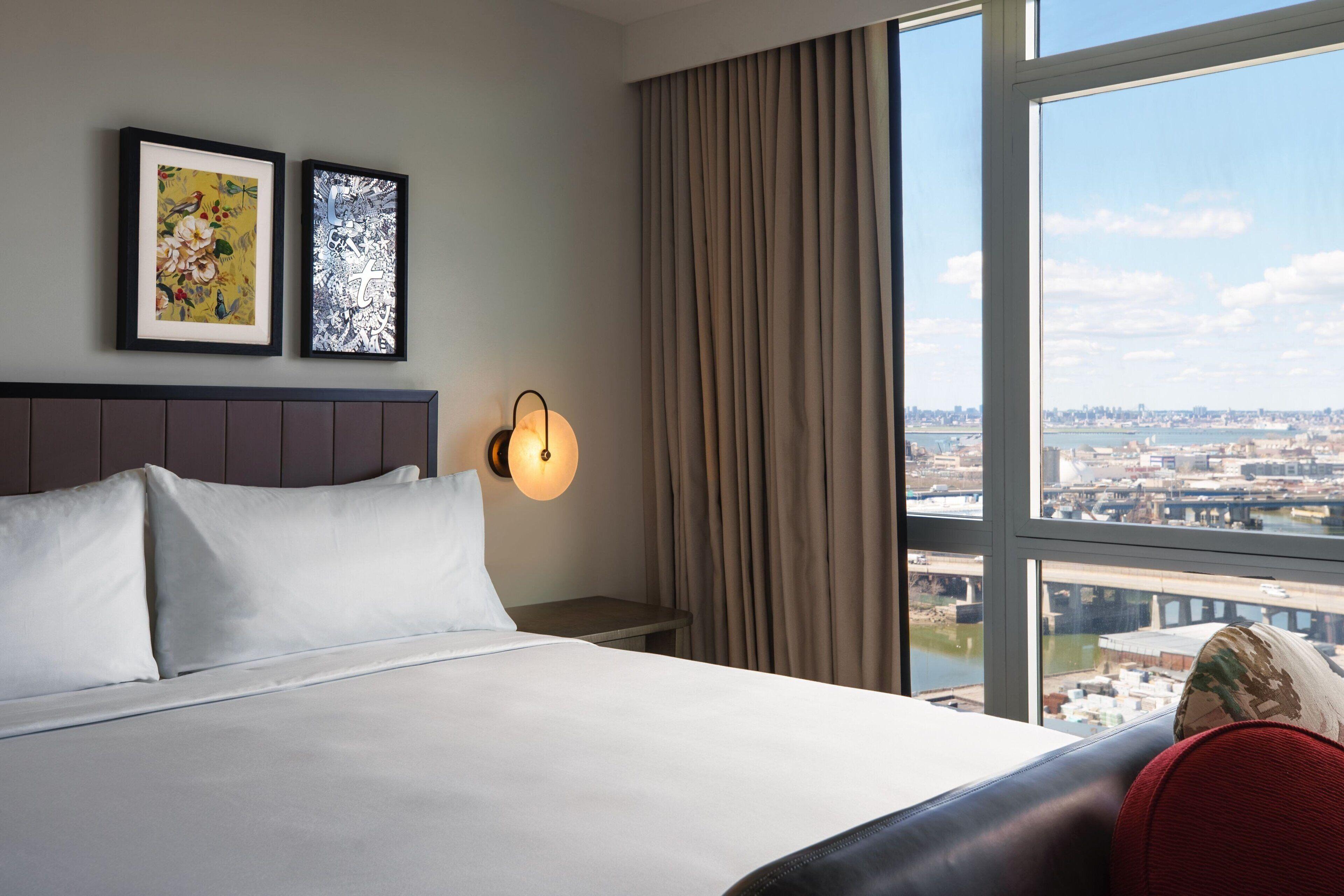 Hotel Renaissance Flushing At Tangram