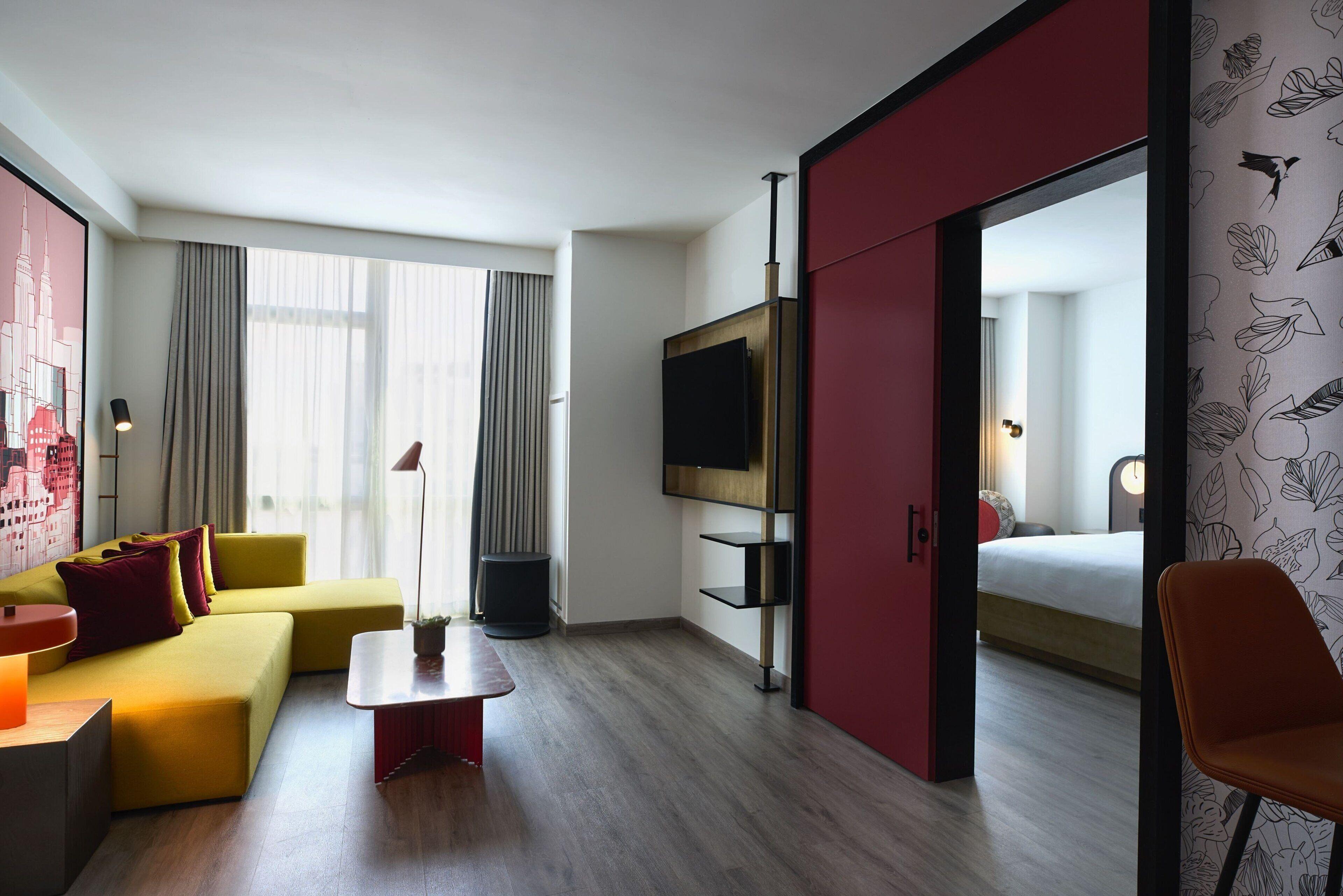 Renaissance Flushing At Tangram 4*