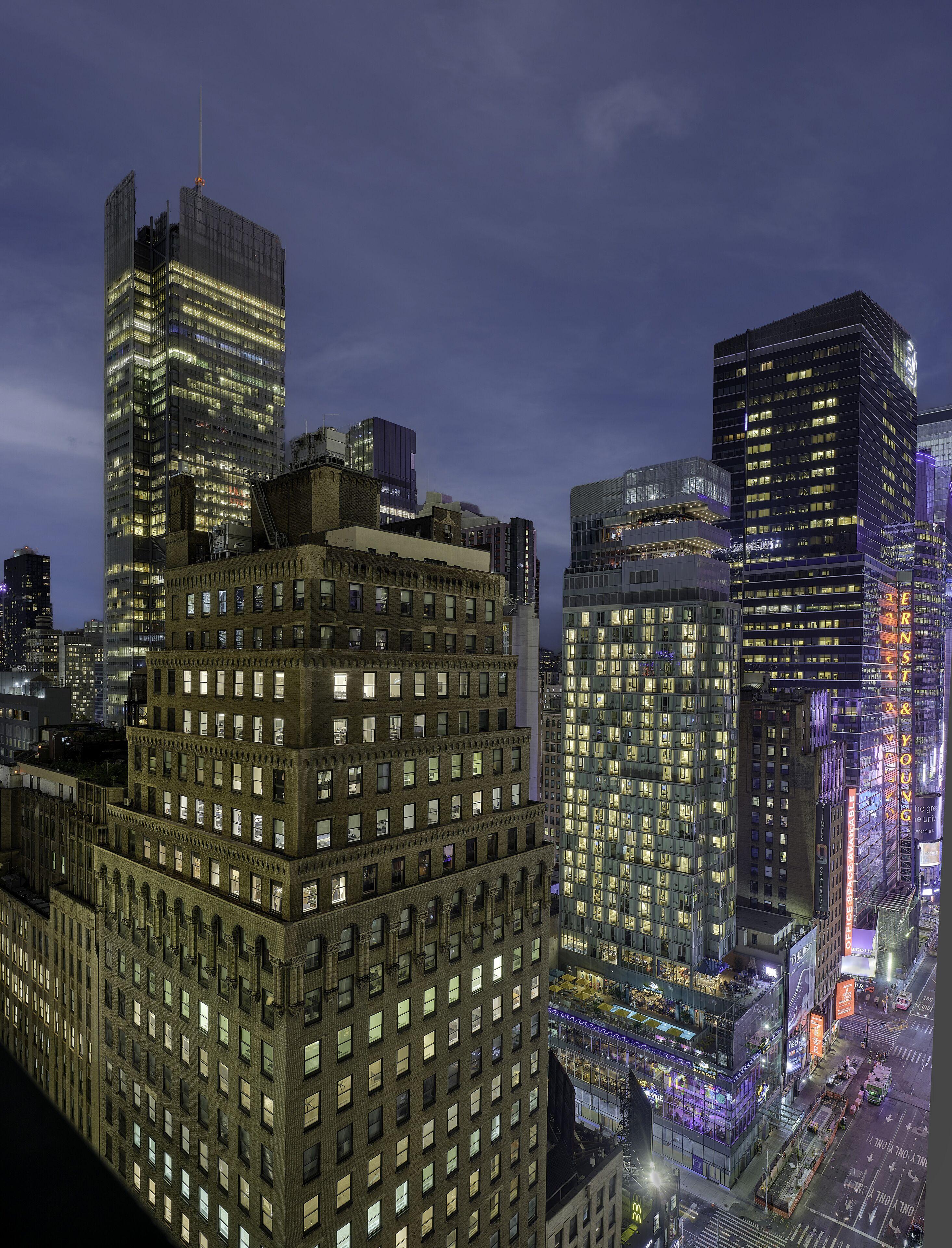 Hotel Margaritaville Times Square 4*