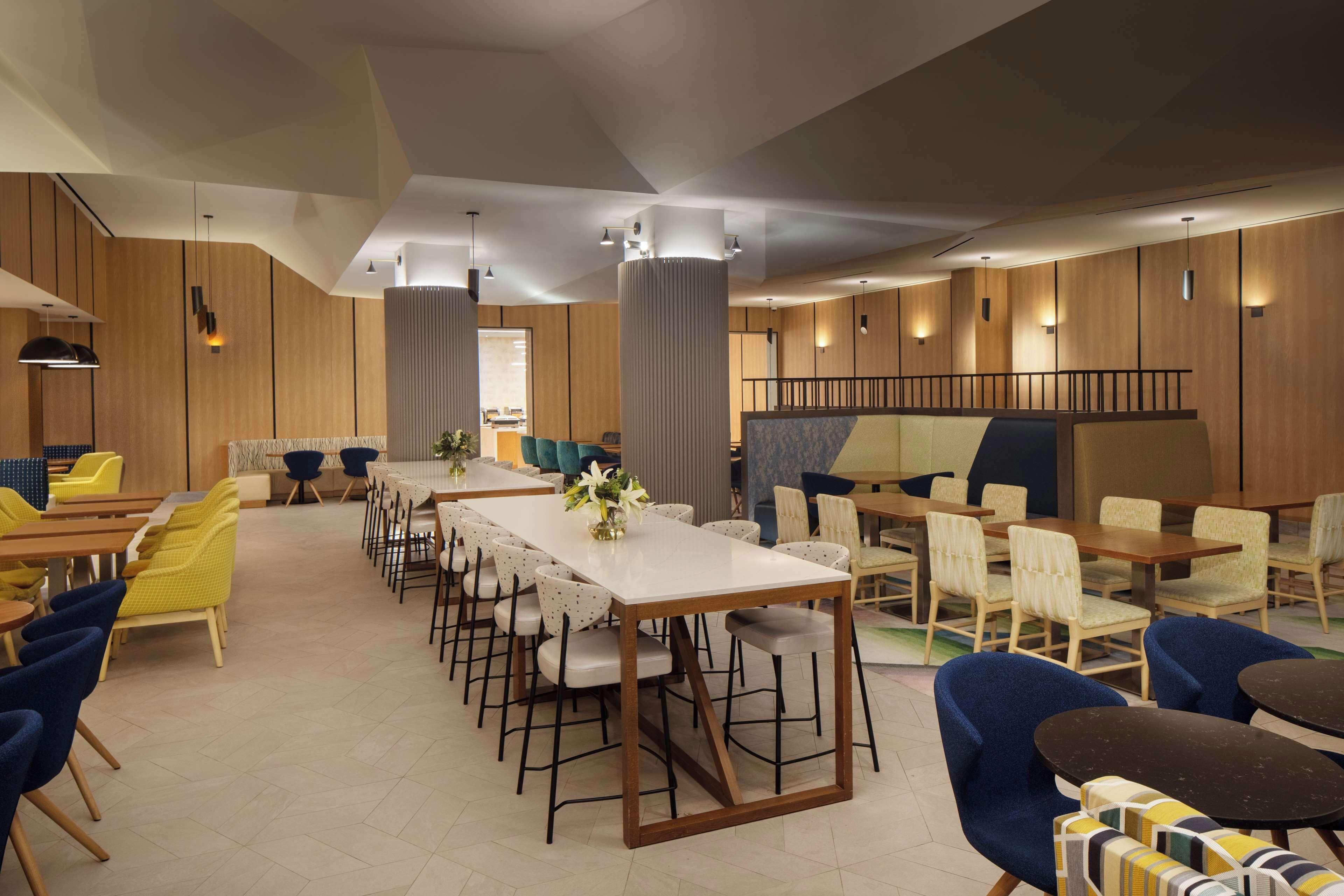 Hampton By Hilton Times Square Hotel