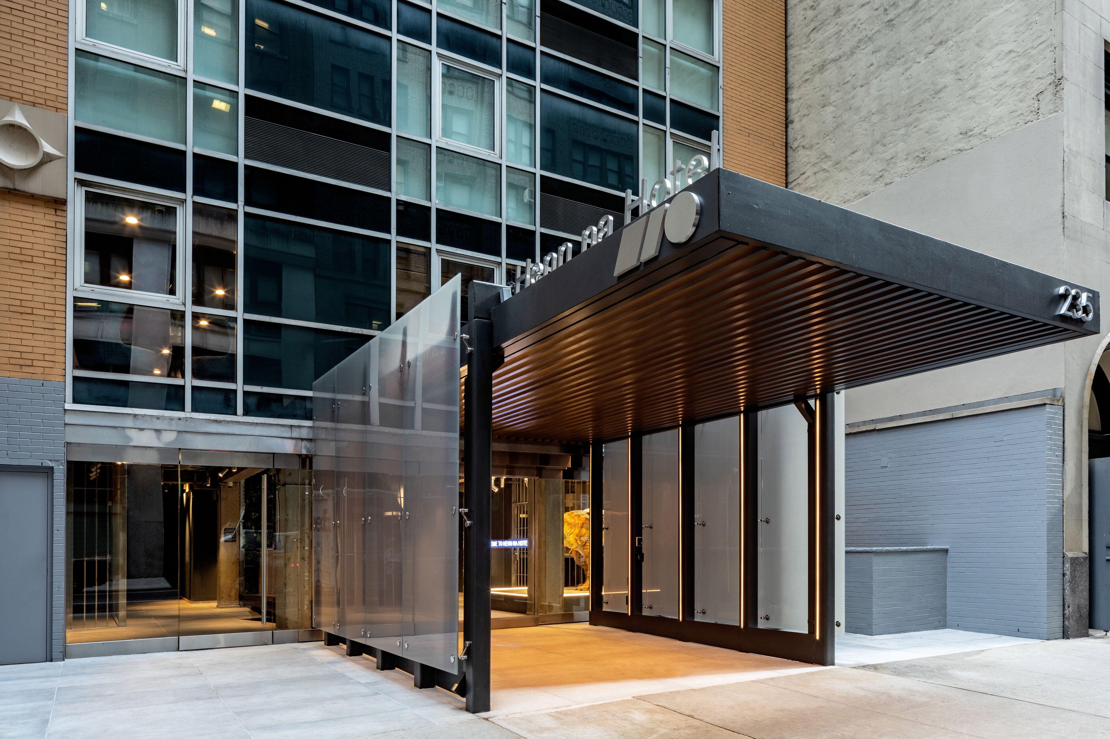 Henn Na Hotel New York