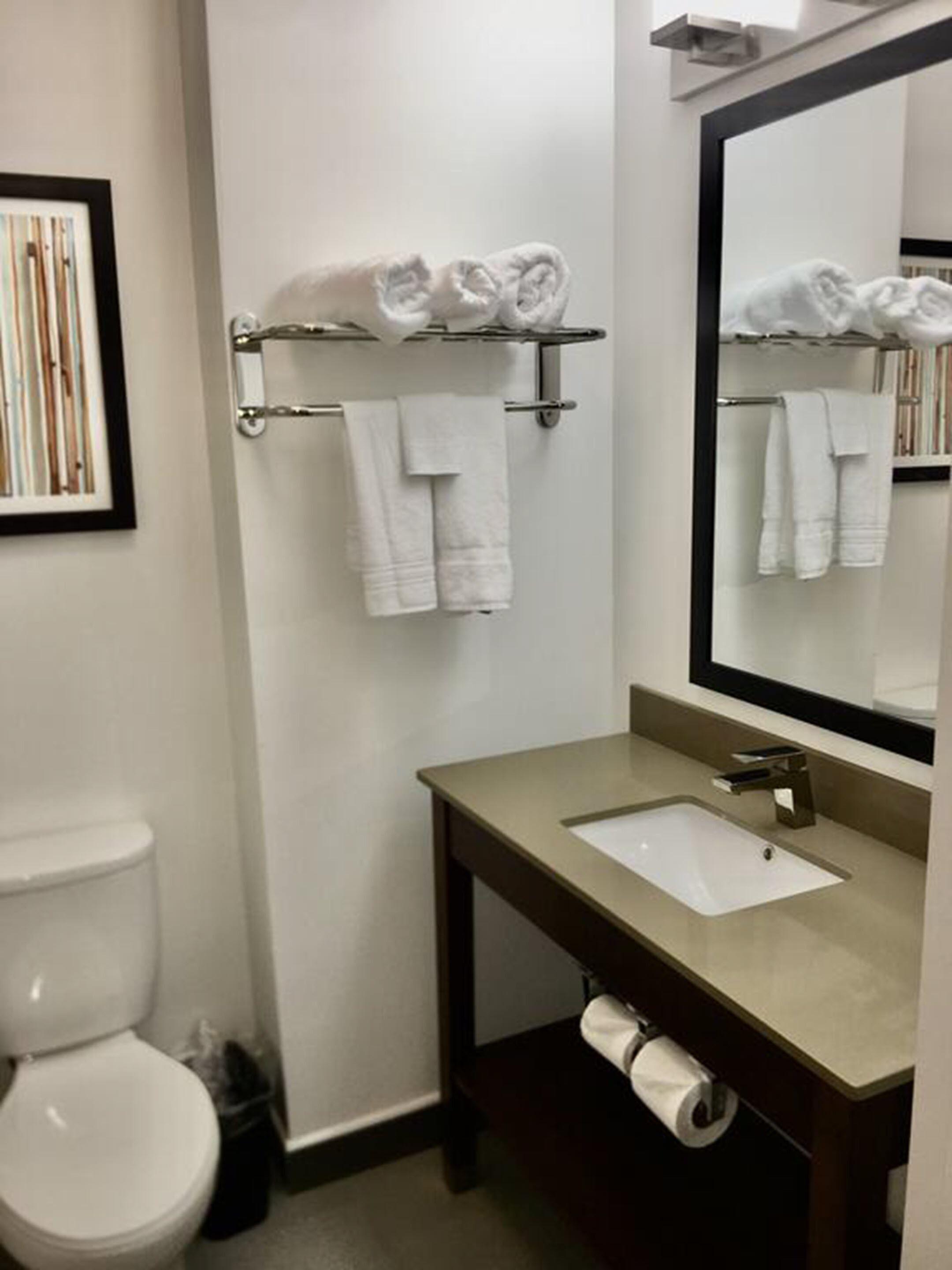 Wingate By Wyndham Jfk Airport, Far Rockaway Ny Hotel