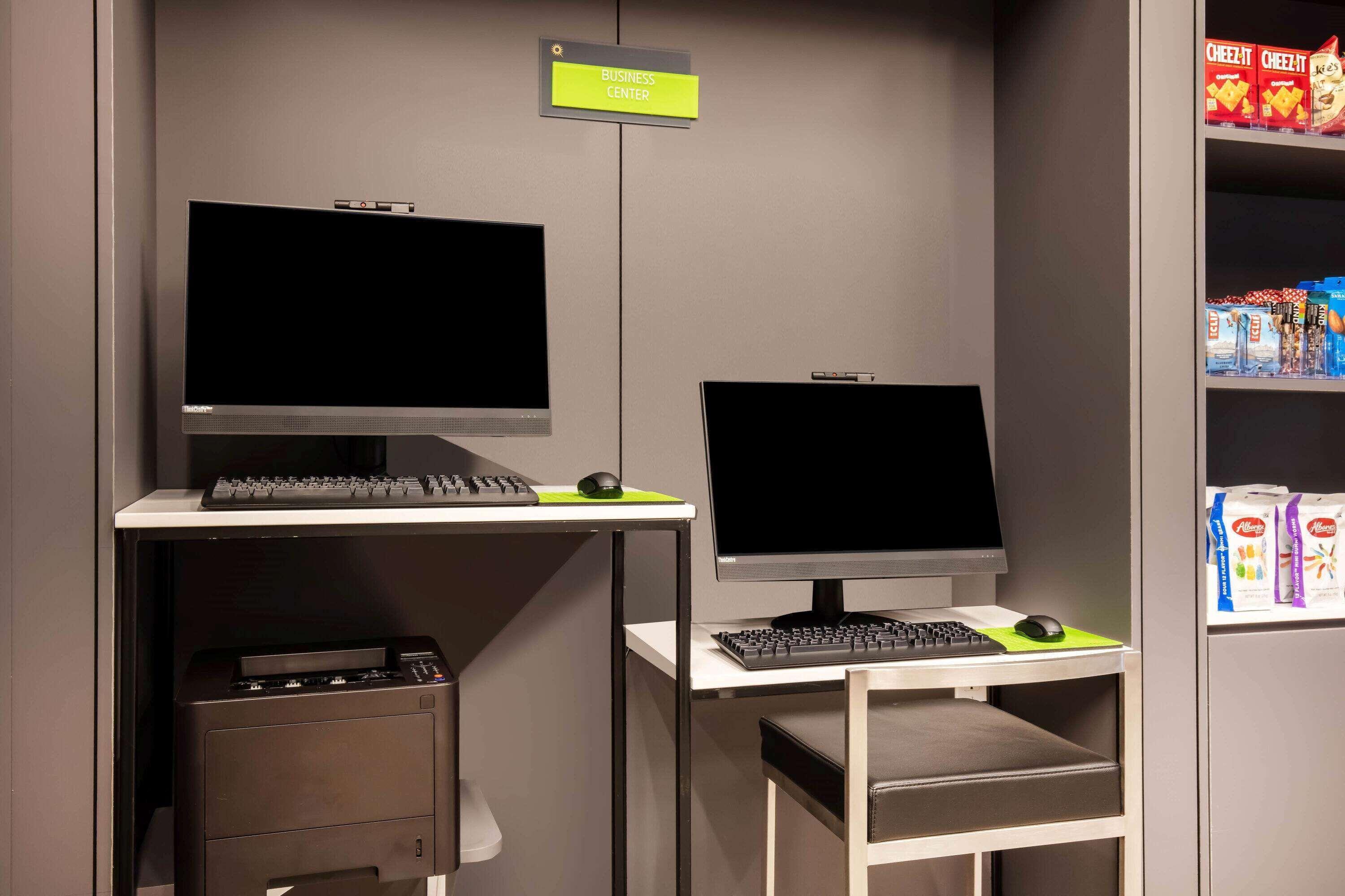 La Quinta By Wyndham Time Square South Hotel New York