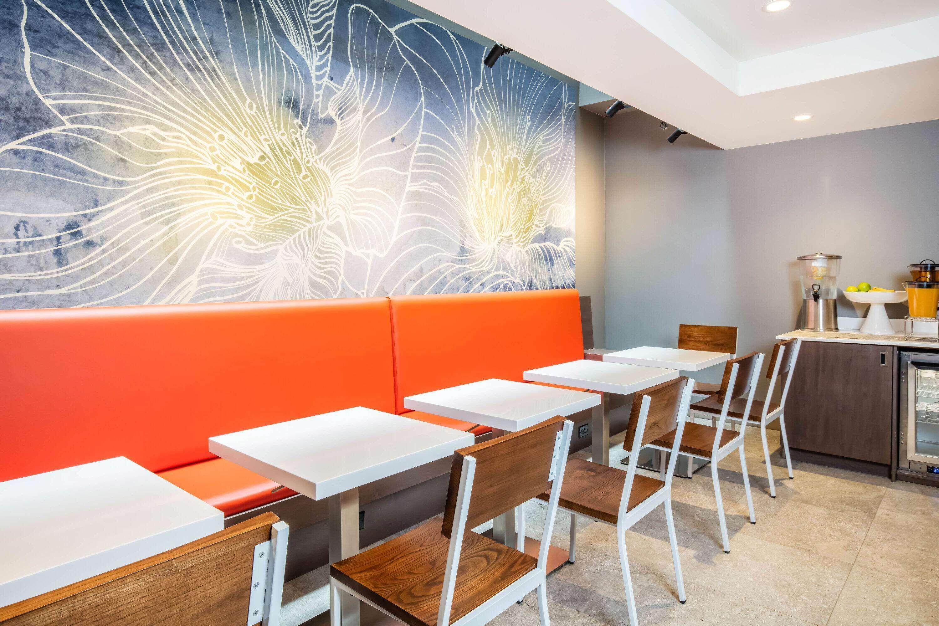 La Quinta By Wyndham Time Square South Hotel New York