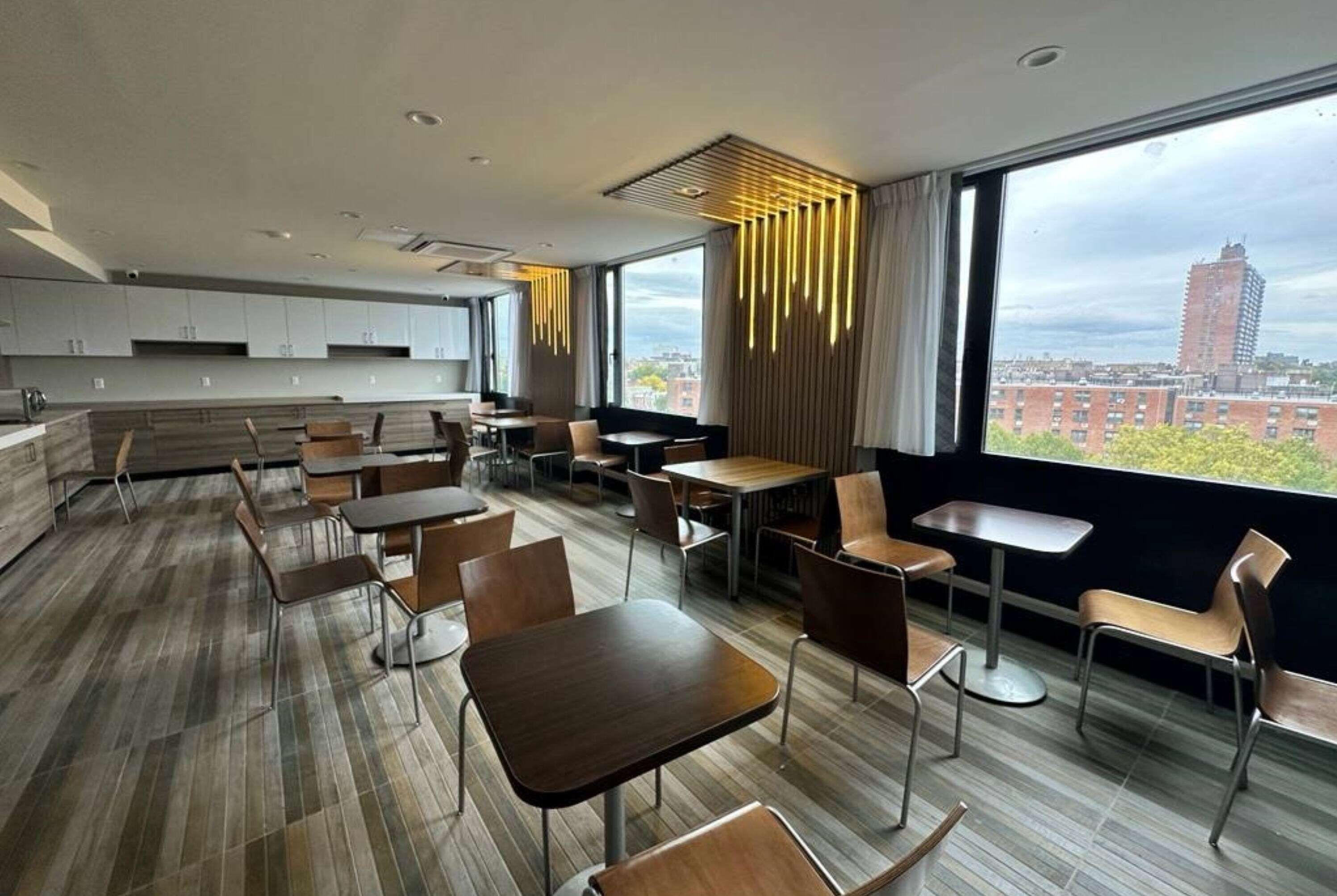 Days By Wyndham Brooklyn Eastern Parkway Hotel 2*