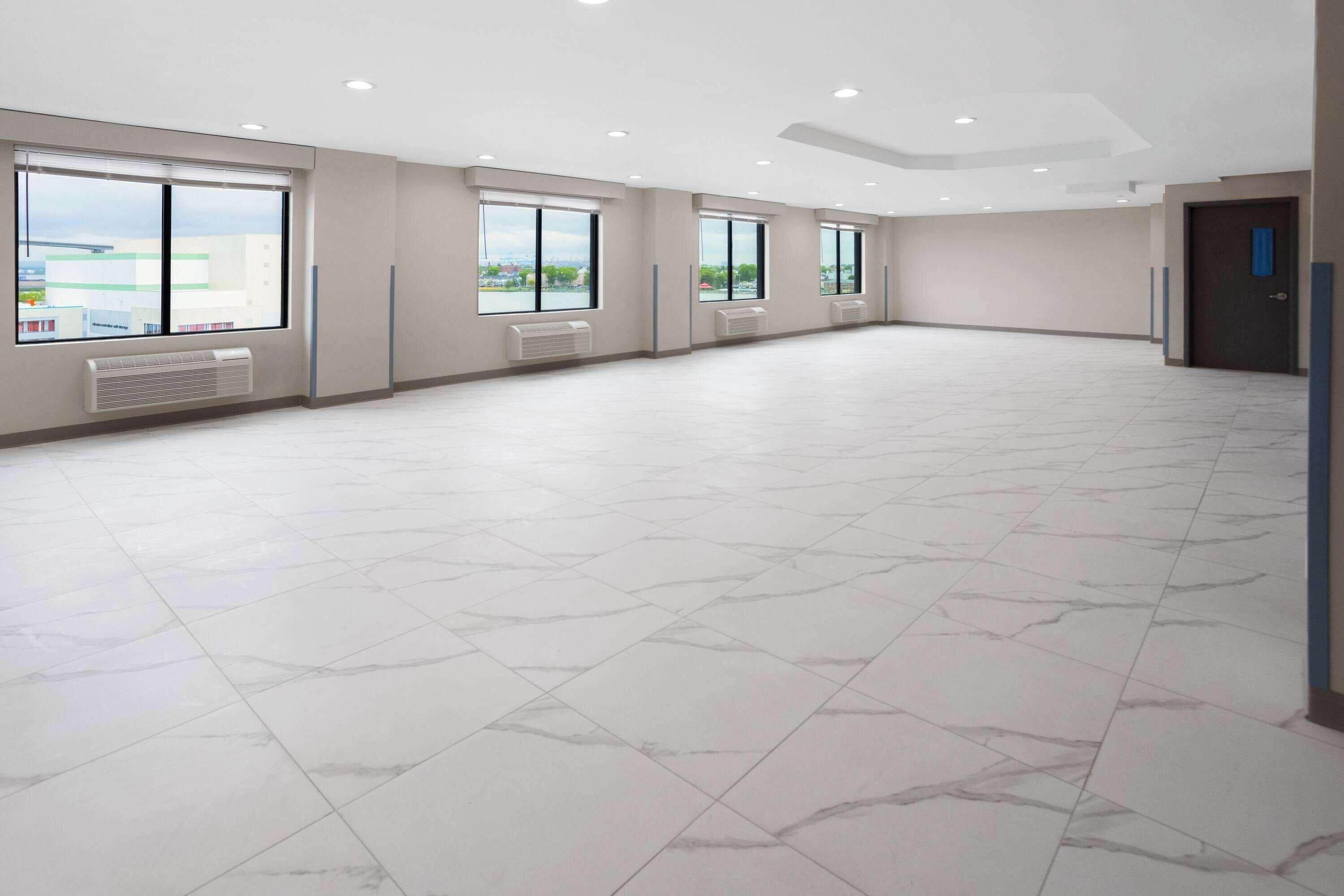 Days By Wyndham Staten Island * New York