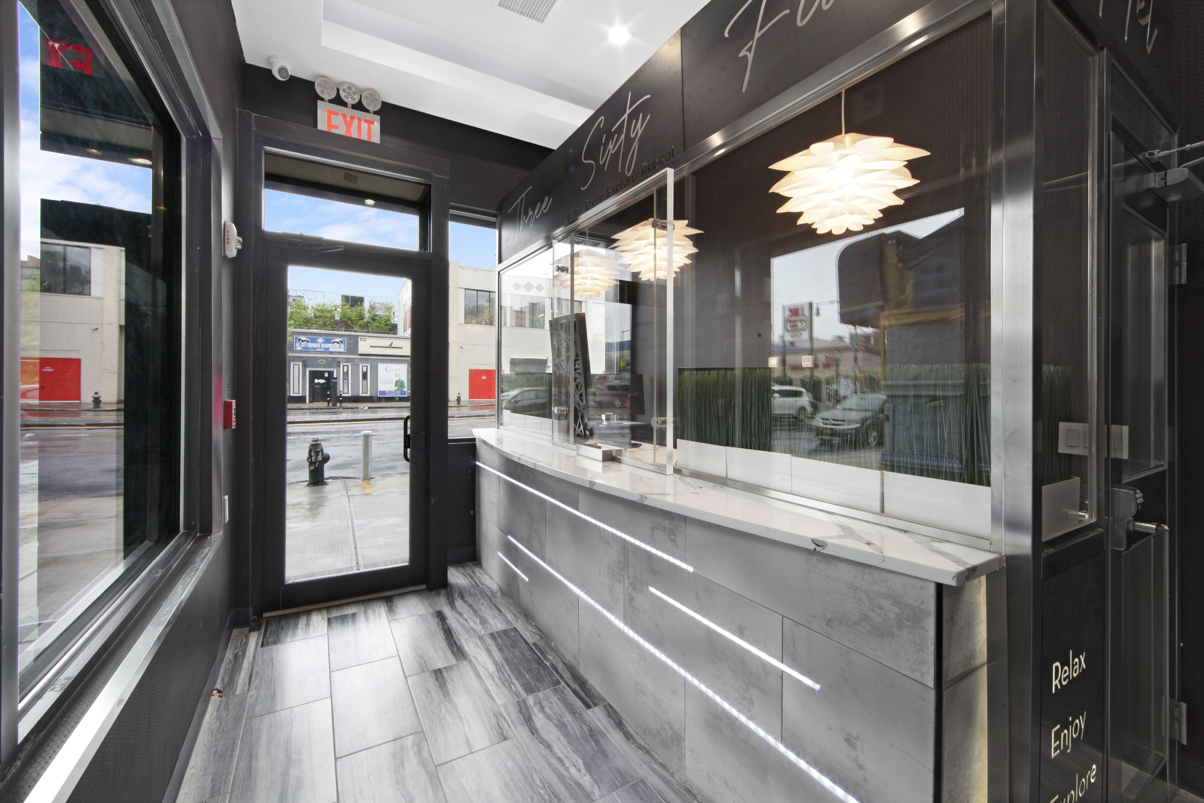 365 Bronx - Yankee Stadium