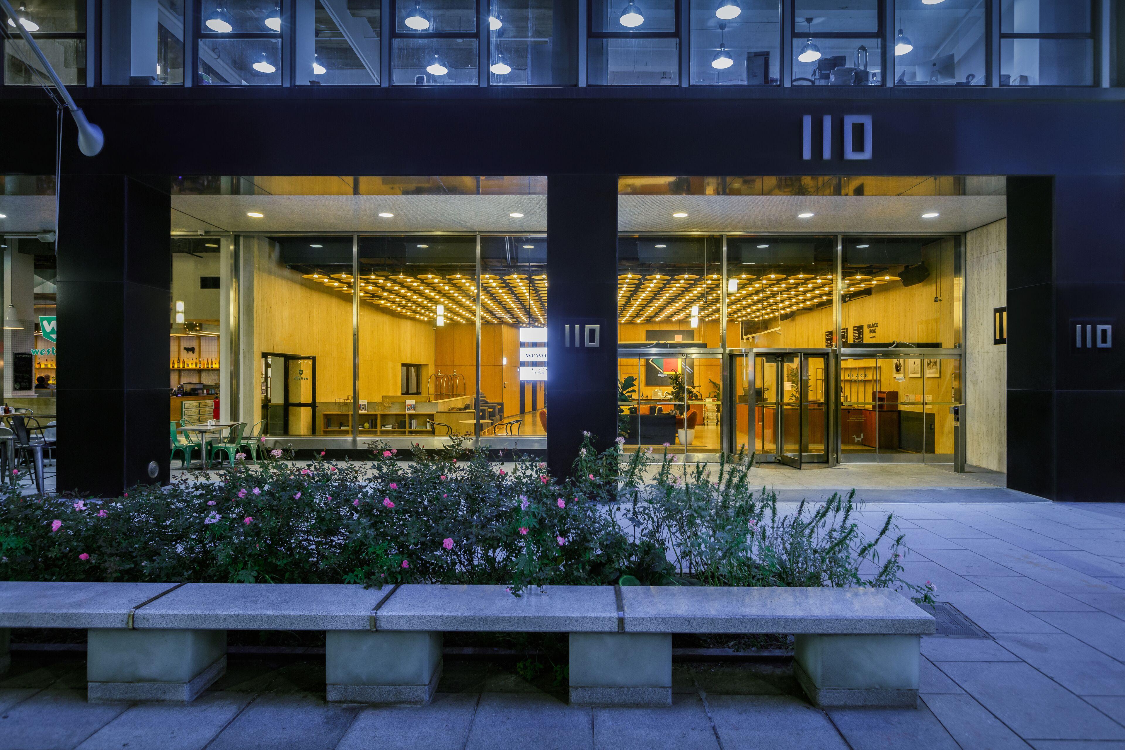 Aparthotel Placemakr Street 4*