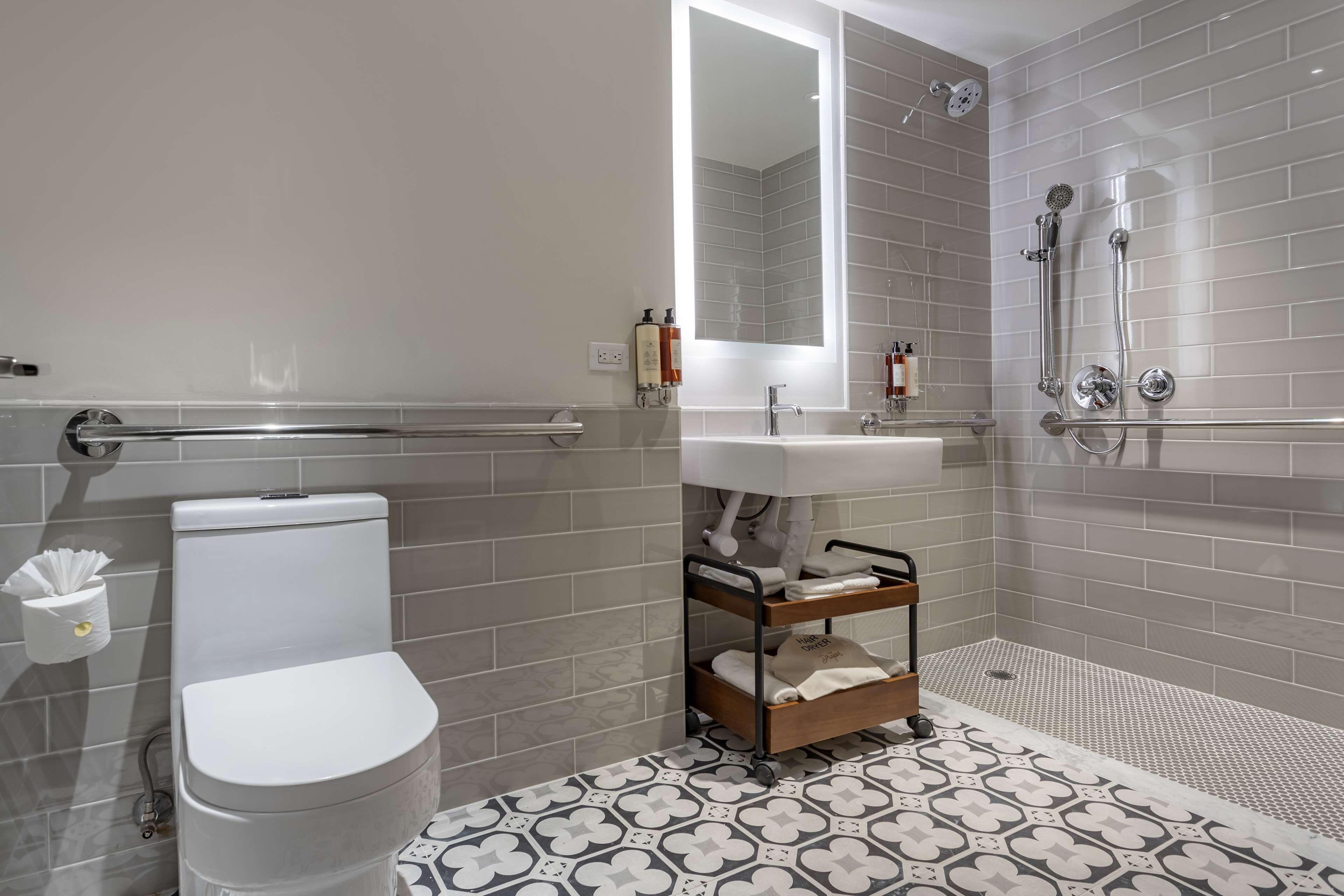 The Draper New York, Tapestry Collection By Hilton New York