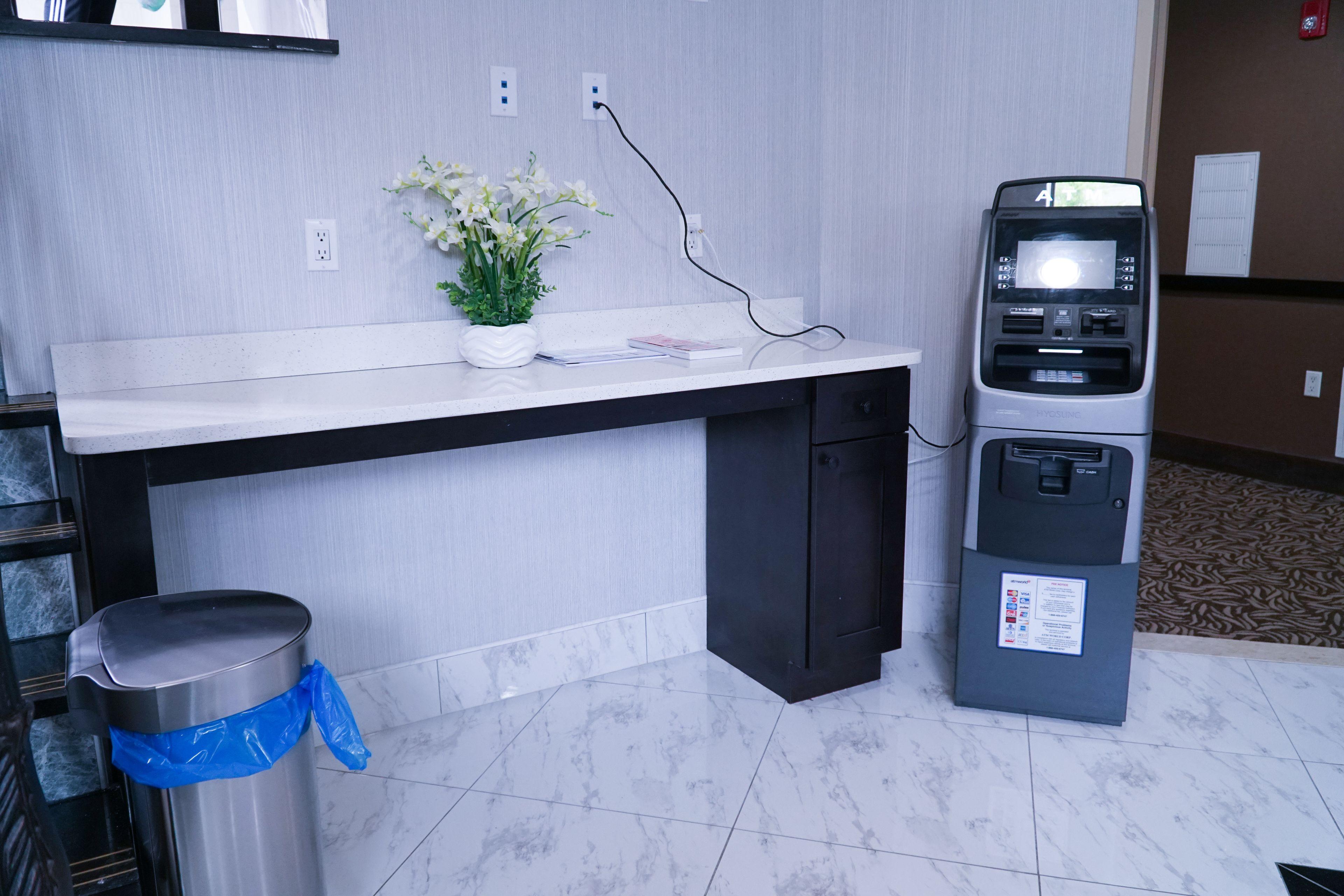 Hotel Mint Jfk Airport