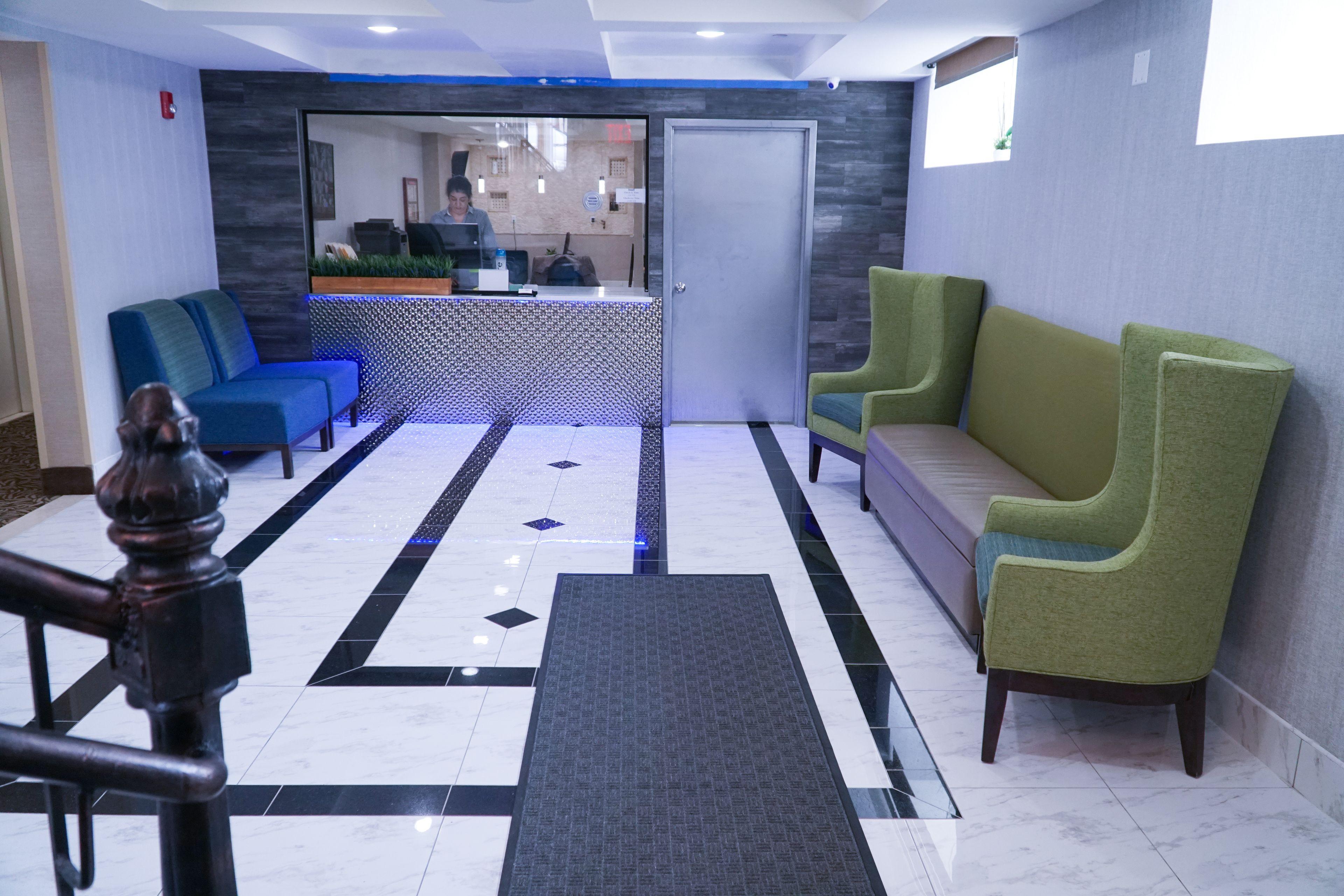 Mint Jfk Airport Hotel New York