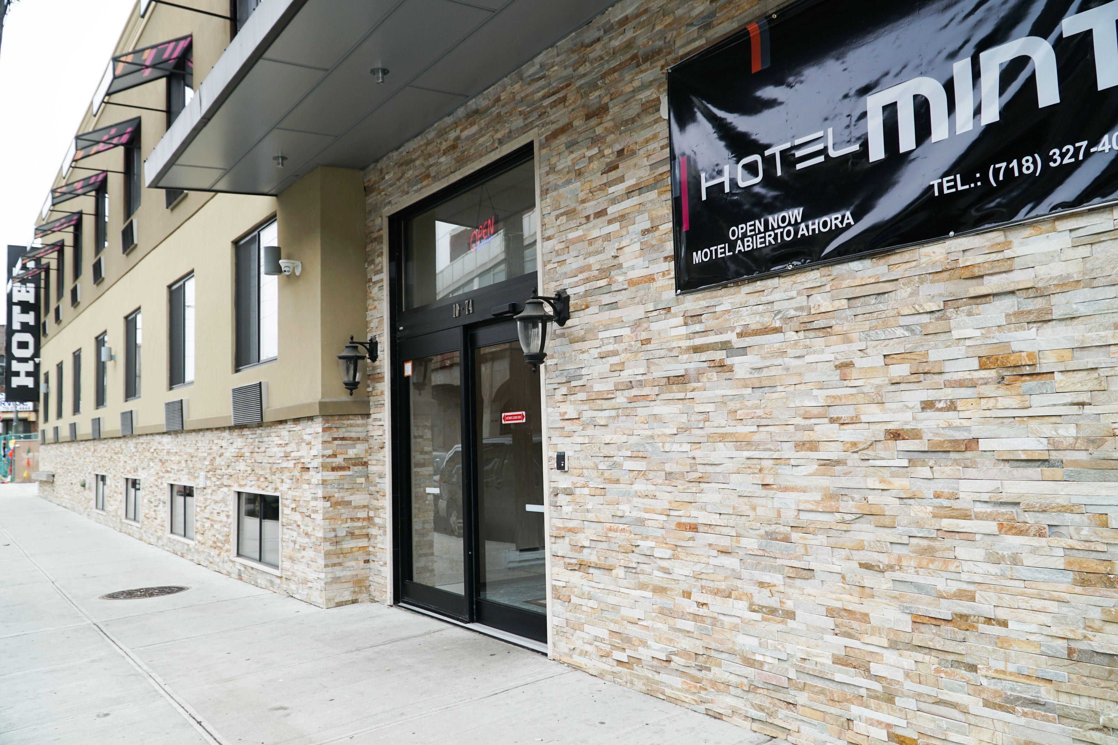 Mint Jfk Airport Hotel