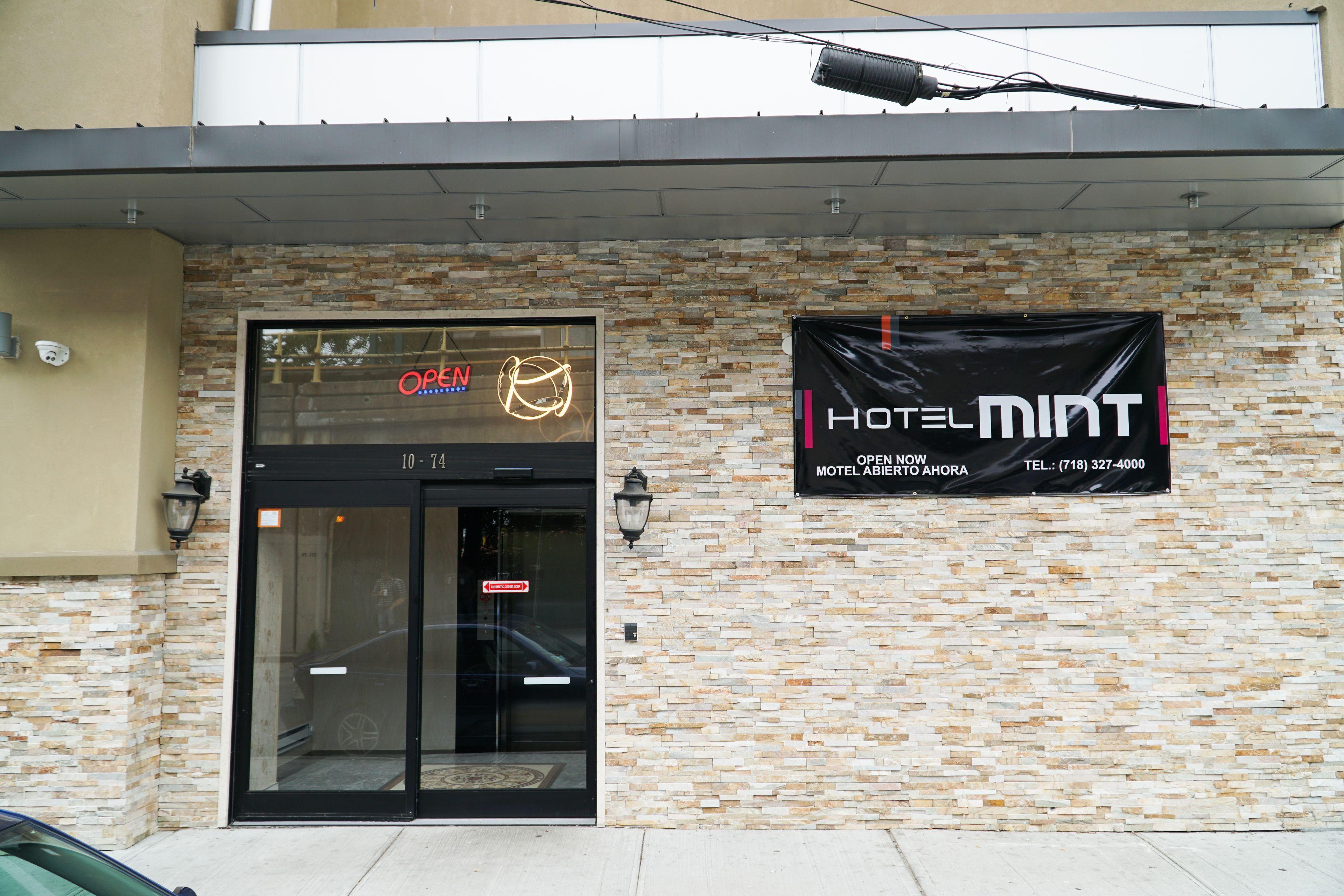 Mint Jfk Airport Hotel New York