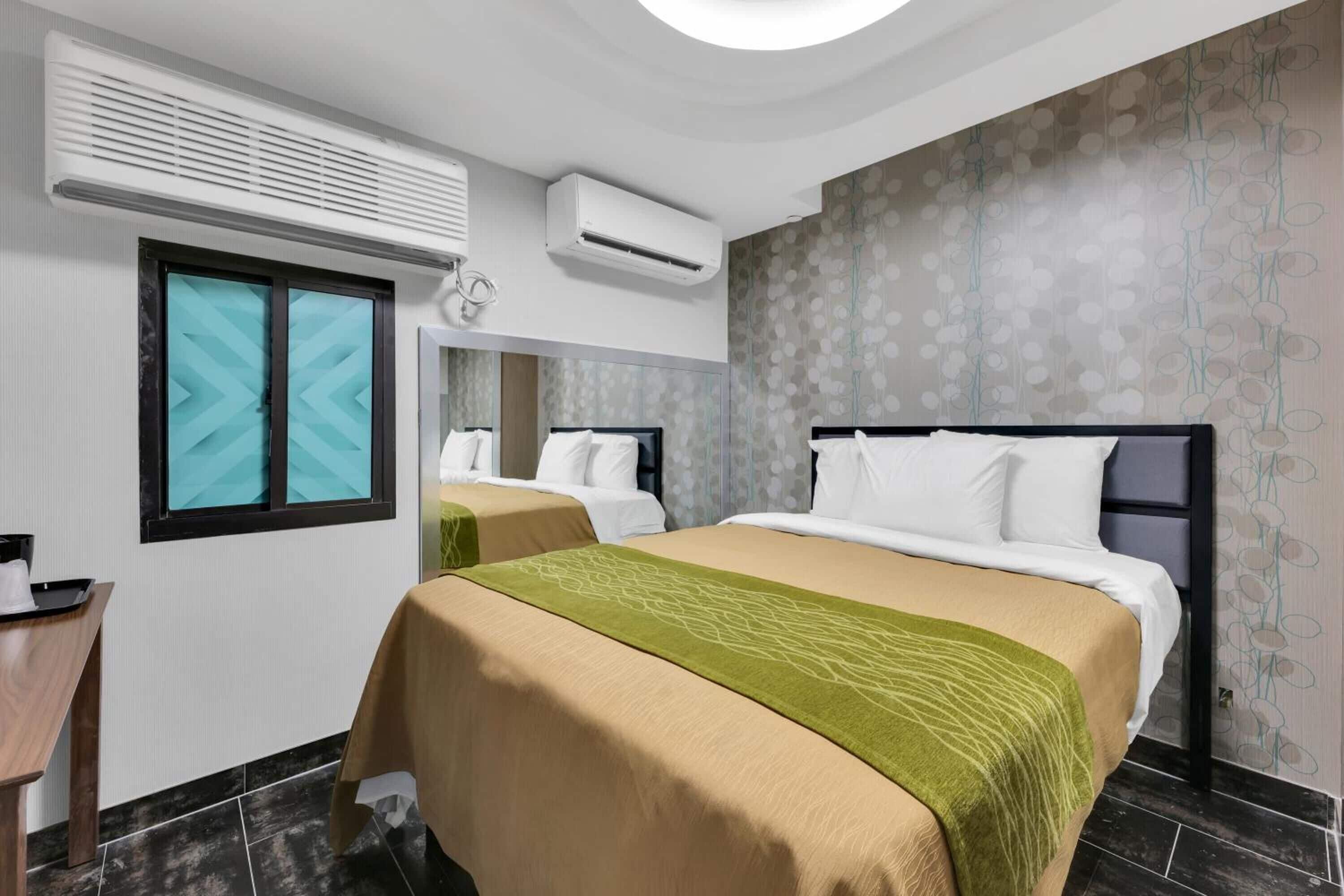 Mint Jfk Airport Hotel New York