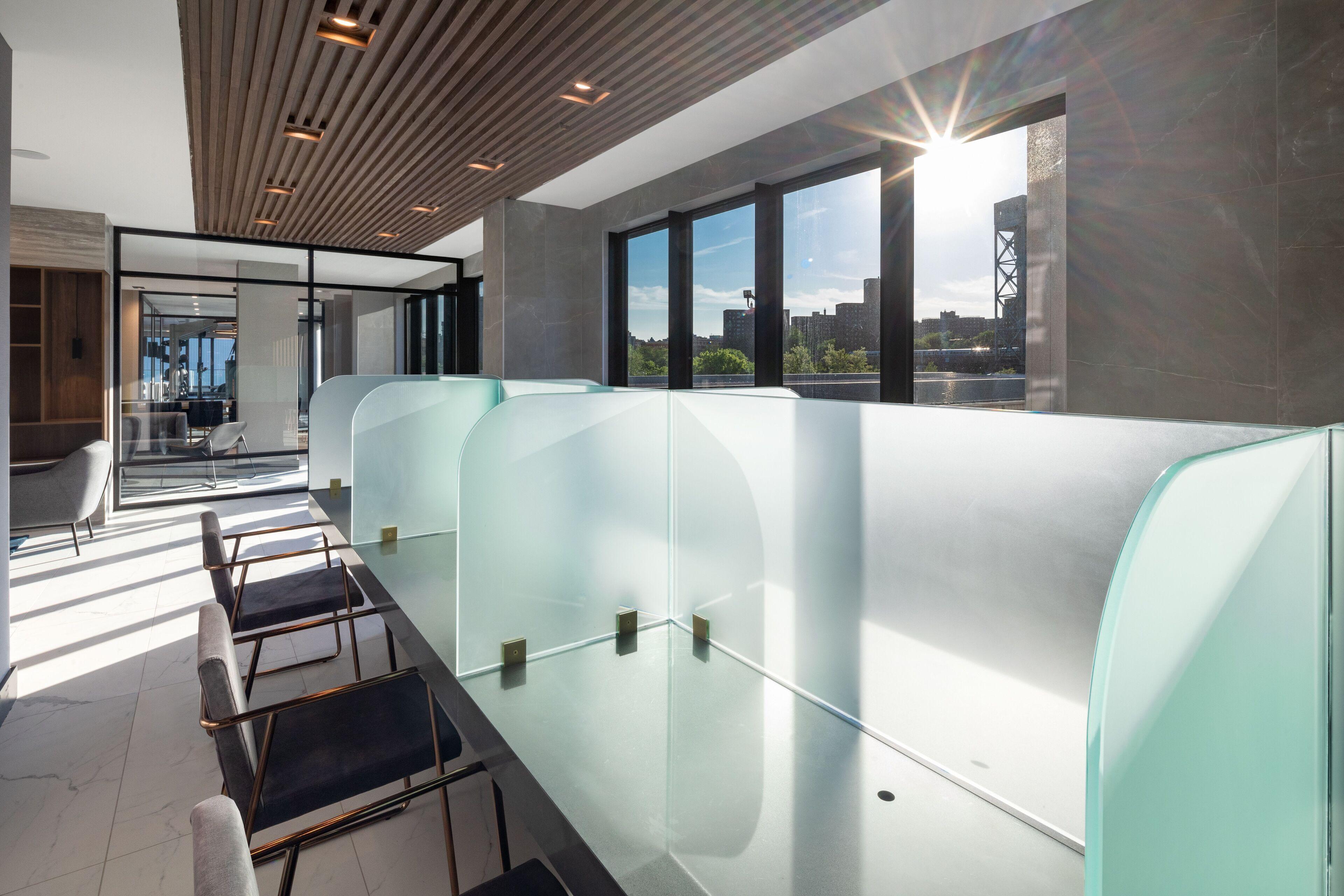 Hotel Global Luxury At The Arches New York